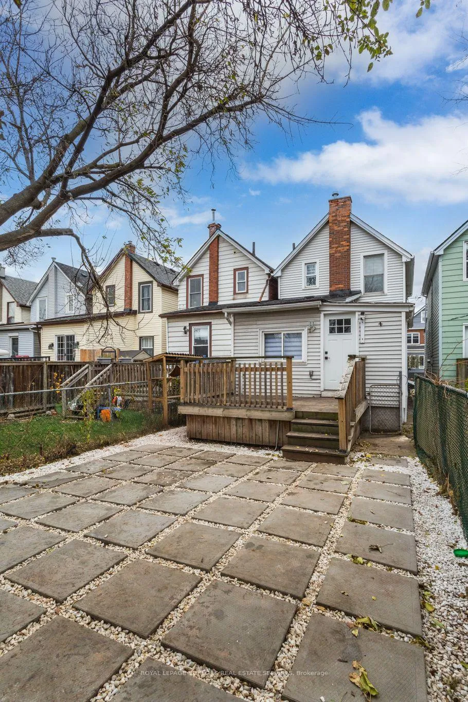 Photo 26 of 71 Glendale Avenue N, Hamilton, Crown Point — HOMEH