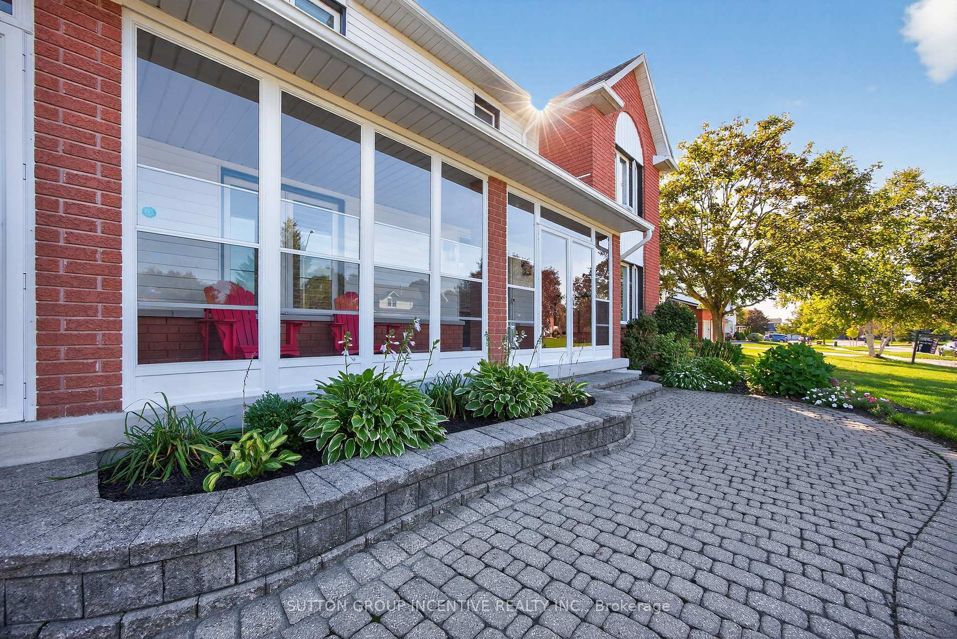 Photo 4 of 2731 Shering Crescent, Innisfil, Stroud — HOMEH