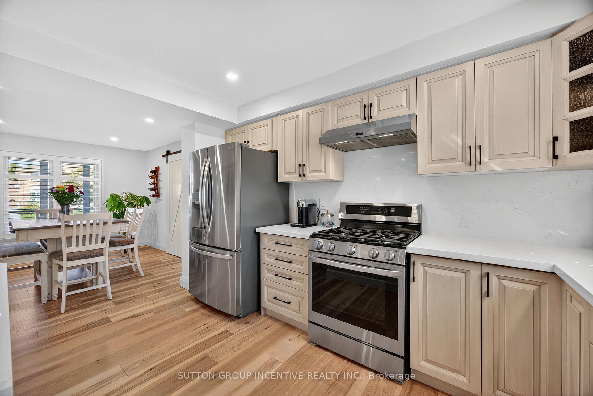 Photo 11 of 2731 Shering Crescent, Innisfil, Stroud — HOMEH