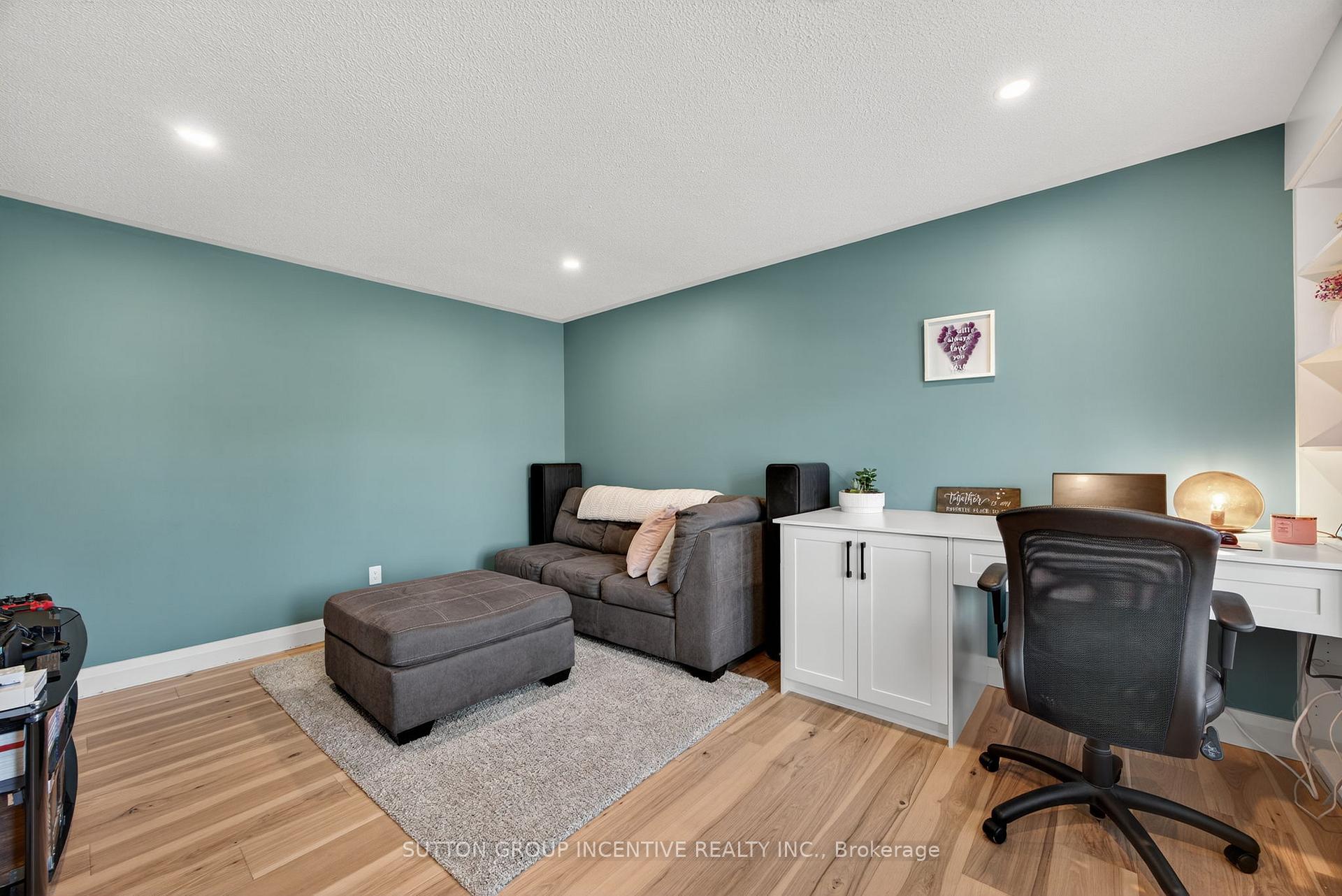 Photo 23 of 2731 Shering Crescent, Innisfil, Stroud — HOMEH