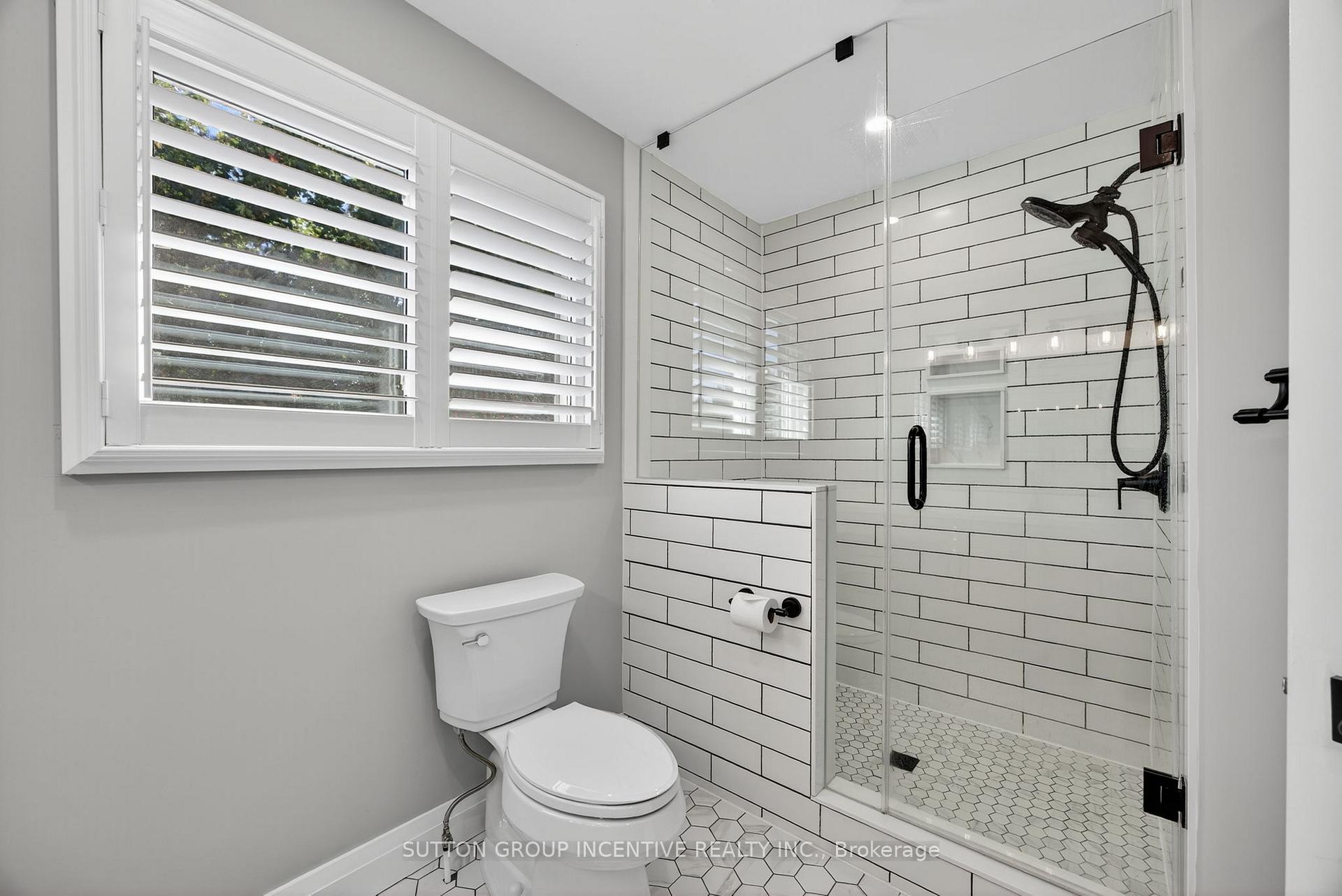 Photo 31 of 2731 Shering Crescent, Innisfil, Stroud — HOMEH