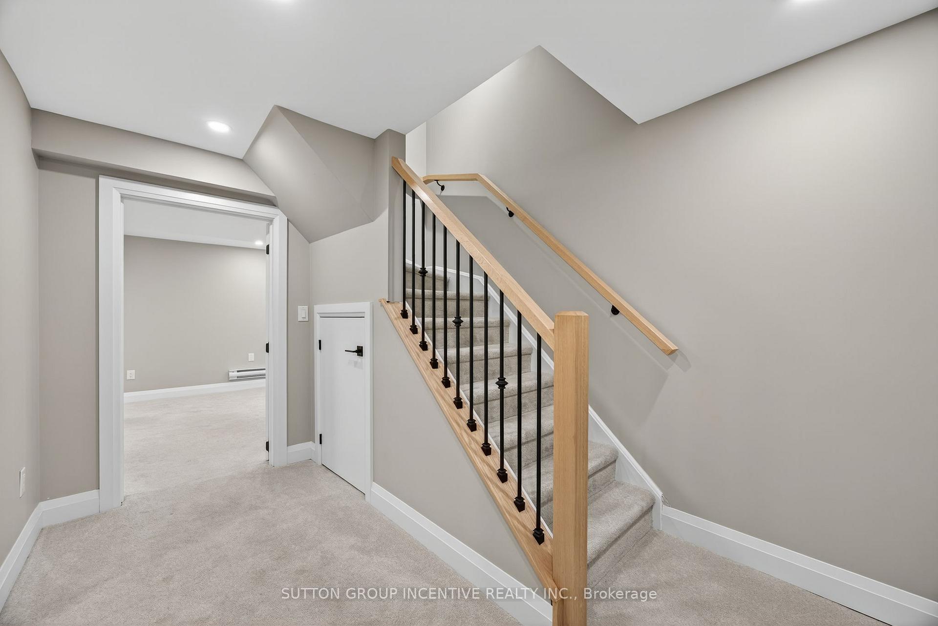 Photo 35 of 2731 Shering Crescent, Innisfil, Stroud — HOMEH