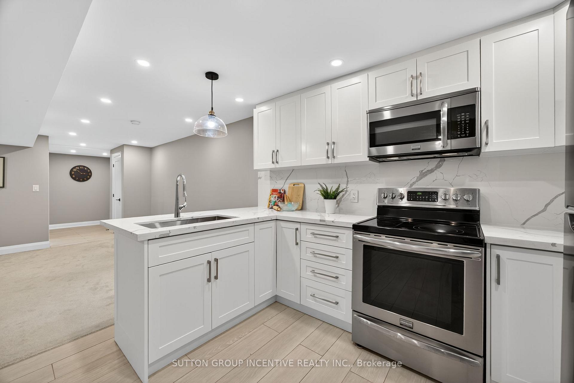Photo 40 of 2731 Shering Crescent, Innisfil, Stroud — HOMEH