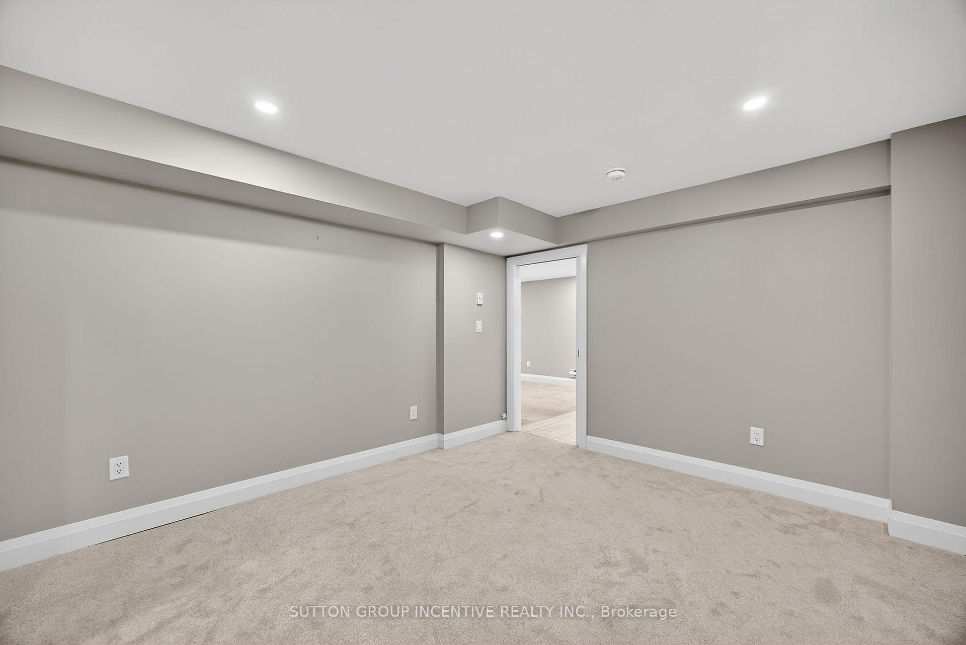 Photo 41 of 2731 Shering Crescent, Innisfil, Stroud — HOMEH