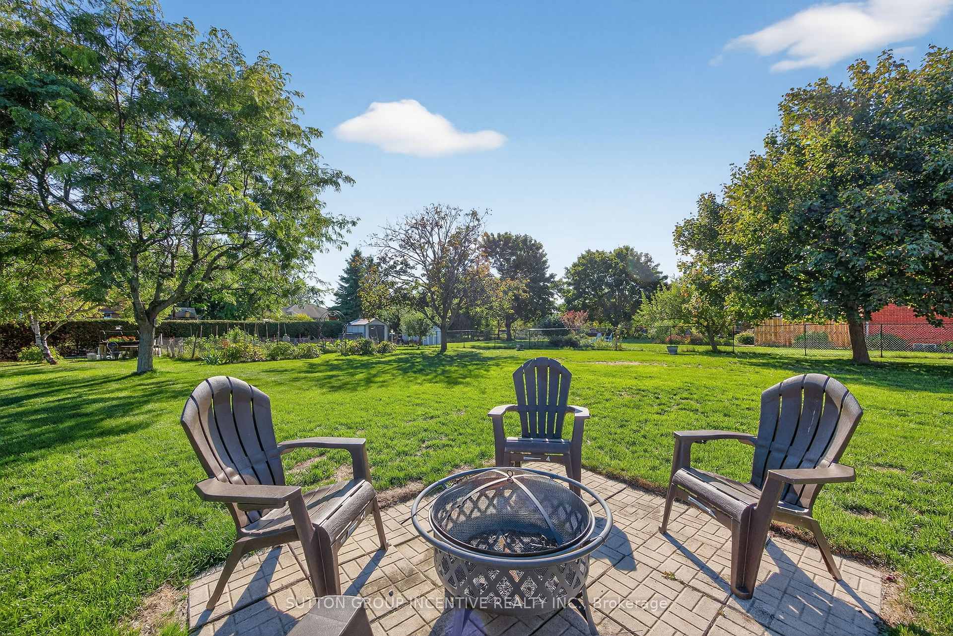 Photo 47 of 2731 Shering Crescent, Innisfil, Stroud — HOMEH