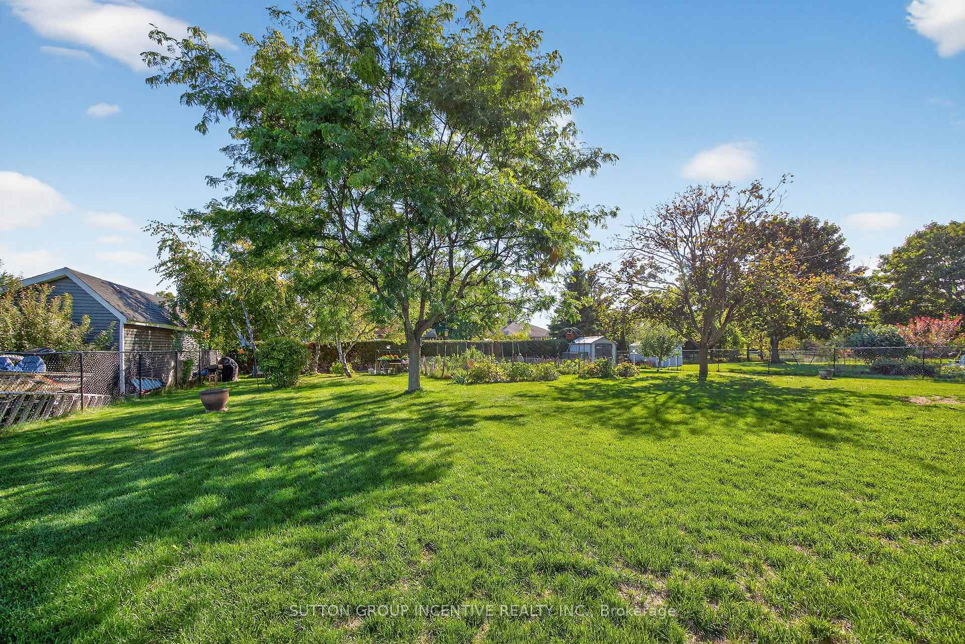 Photo 48 of 2731 Shering Crescent, Innisfil, Stroud — HOMEH