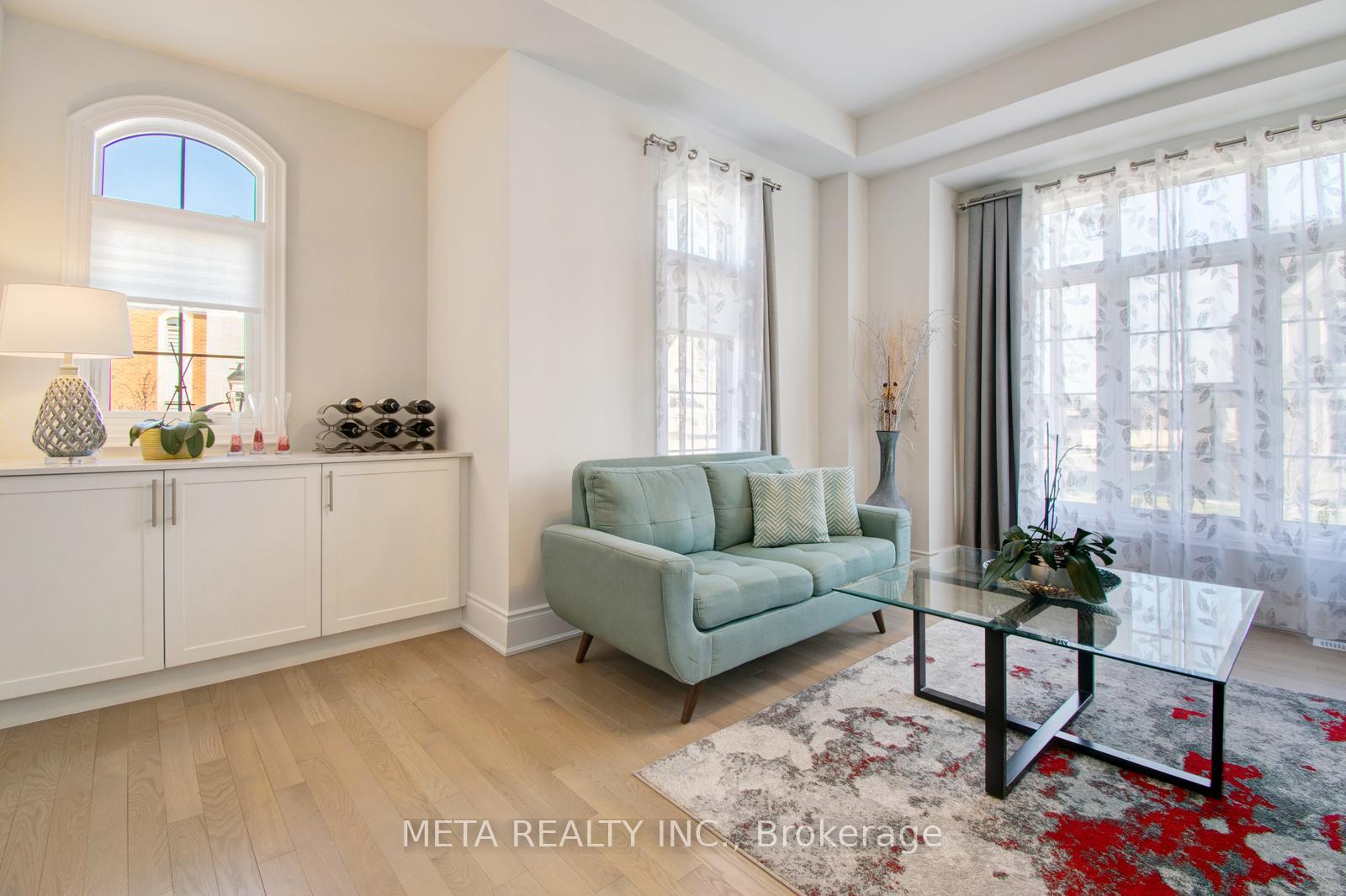 Photo 6 of 90 Broad Way, King, Nobleton — HOMEH