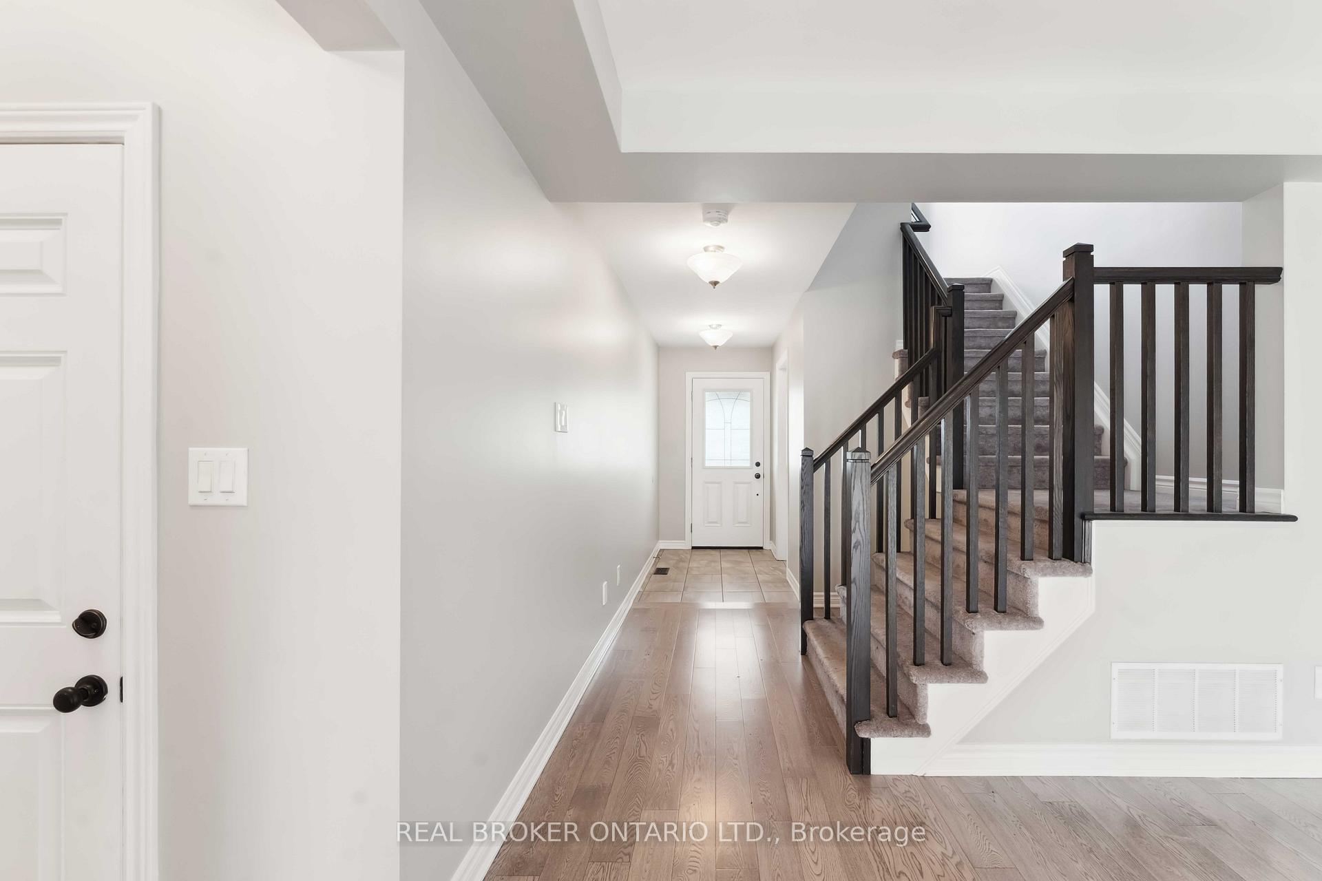 Photo 4 of 391 Rouncey Road, Ottawa, Kanata - Emerald Meadows/Trailwest — HOMEH