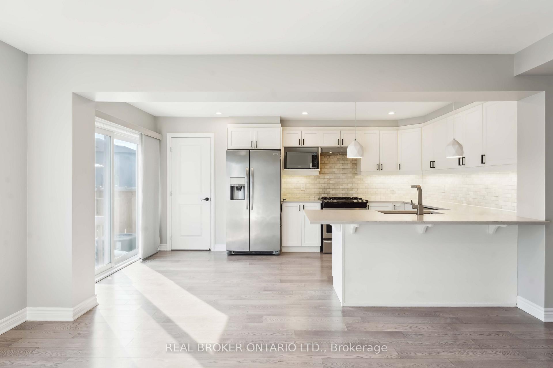 Photo 8 of 391 Rouncey Road, Ottawa, Kanata - Emerald Meadows/Trailwest — HOMEH