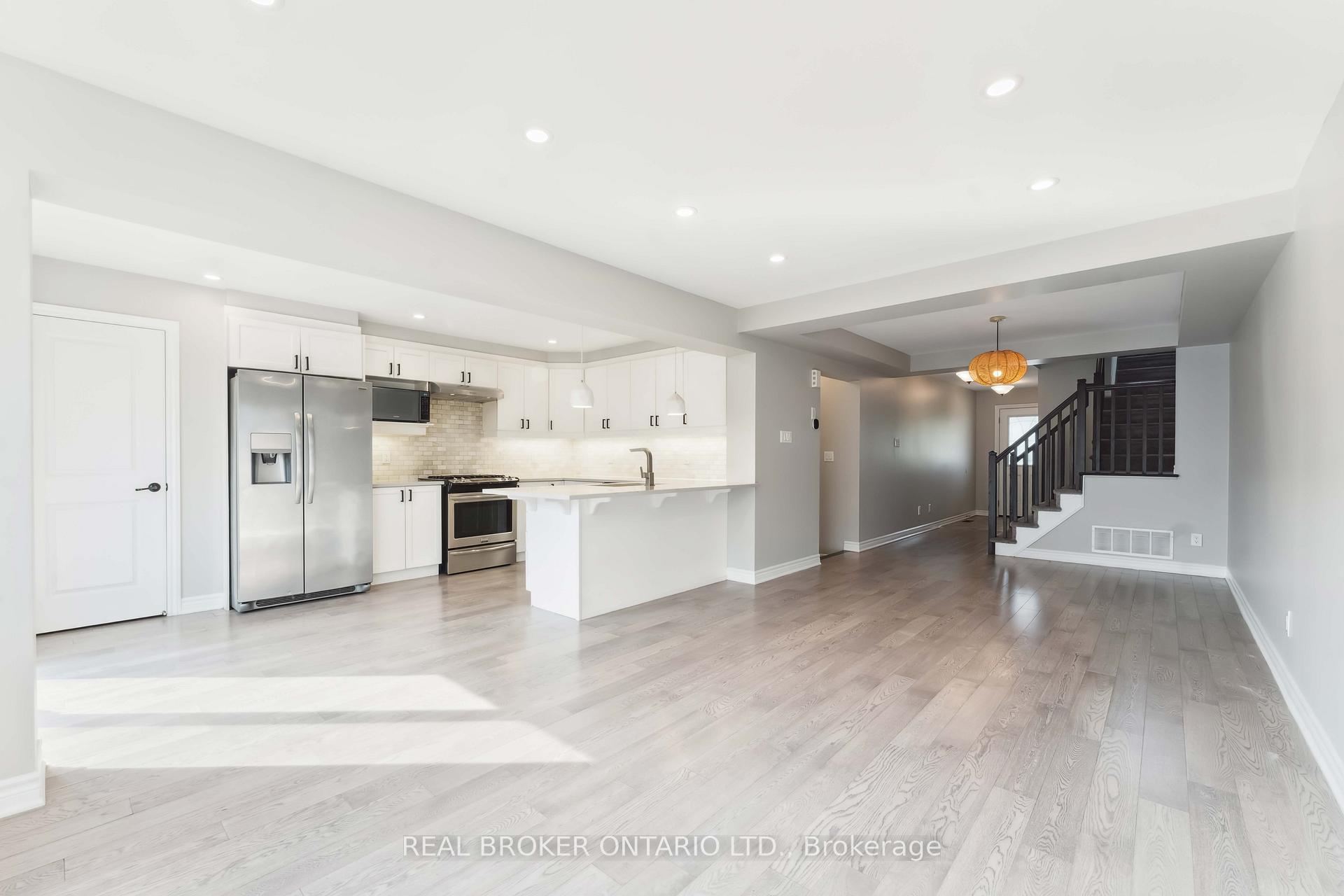 Photo 9 of 391 Rouncey Road, Ottawa, Kanata - Emerald Meadows/Trailwest — HOMEH