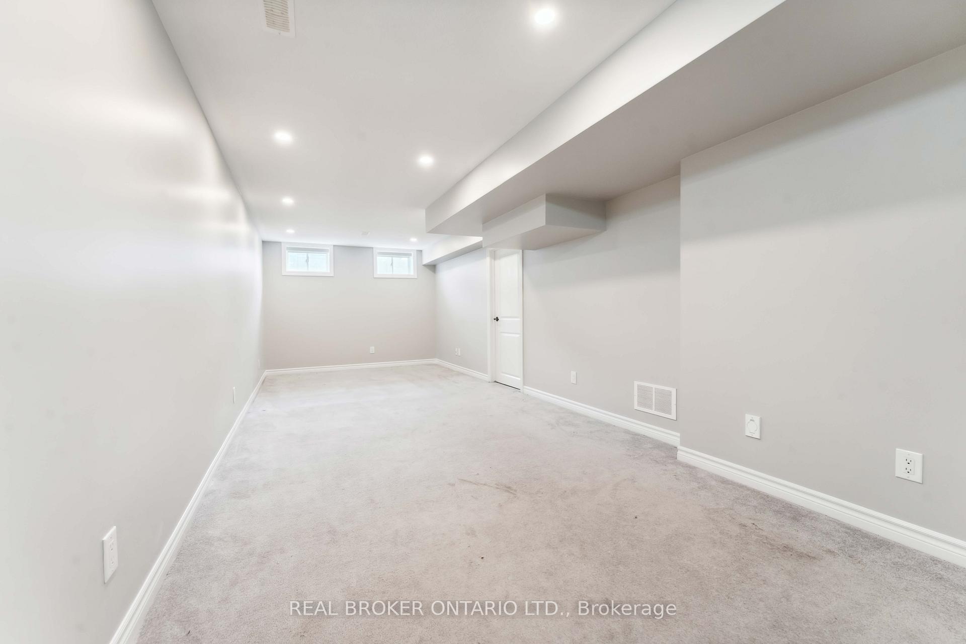 Photo 31 of 391 Rouncey Road, Ottawa, Kanata - Emerald Meadows/Trailwest — HOMEH