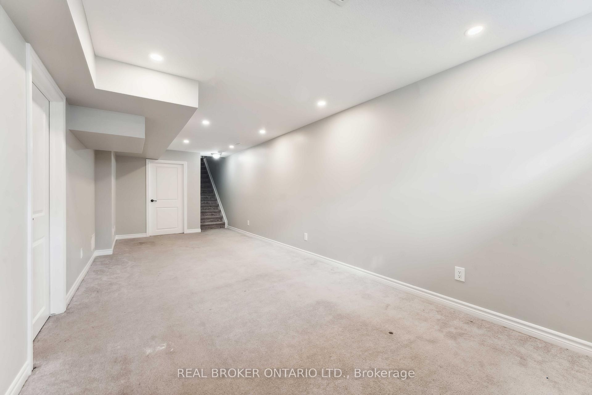 Photo 35 of 391 Rouncey Road, Ottawa, Kanata - Emerald Meadows/Trailwest — HOMEH