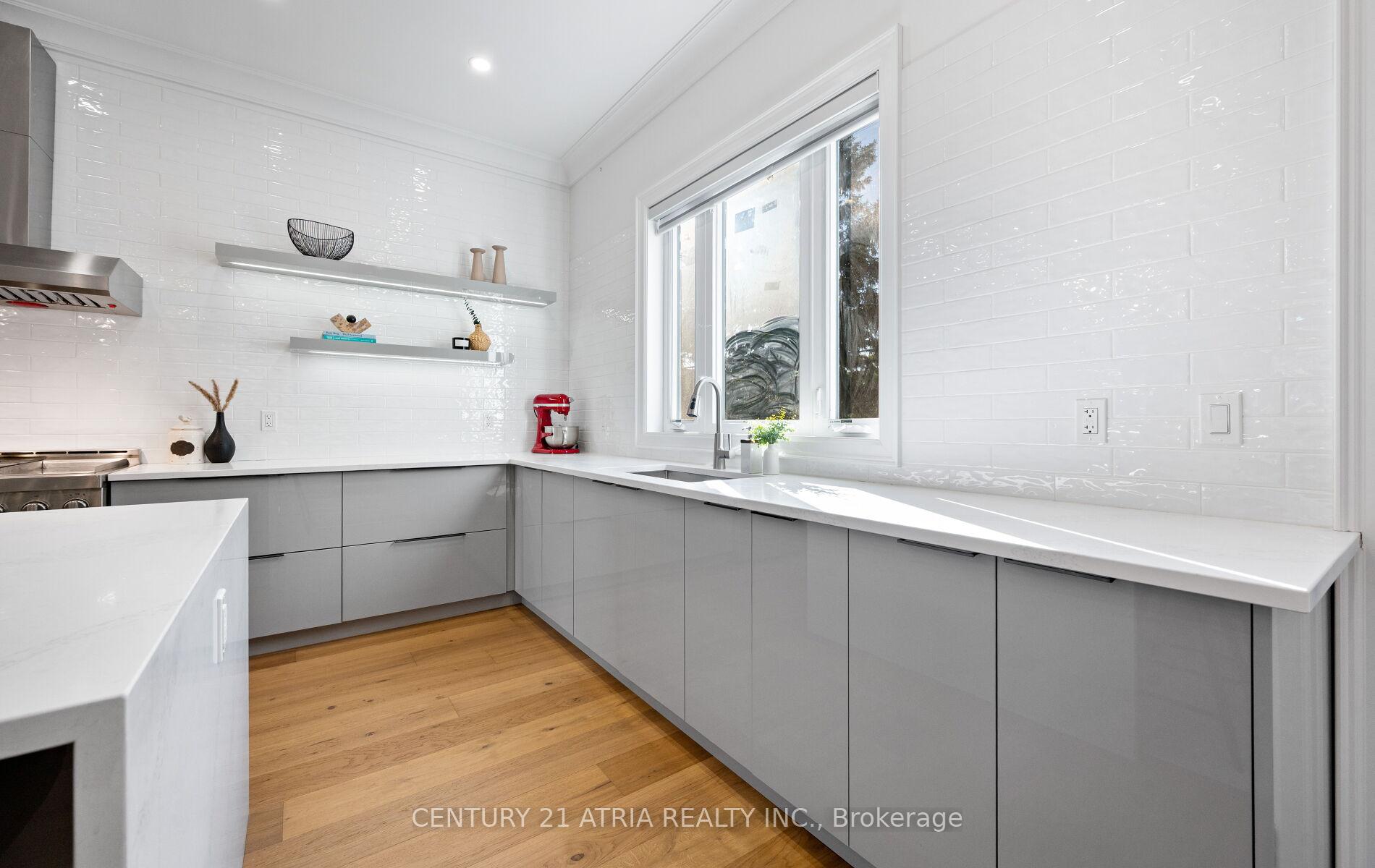 Photo 16 of 41 Sir Bodwin Place, Markham, Markham Village — HOMEH