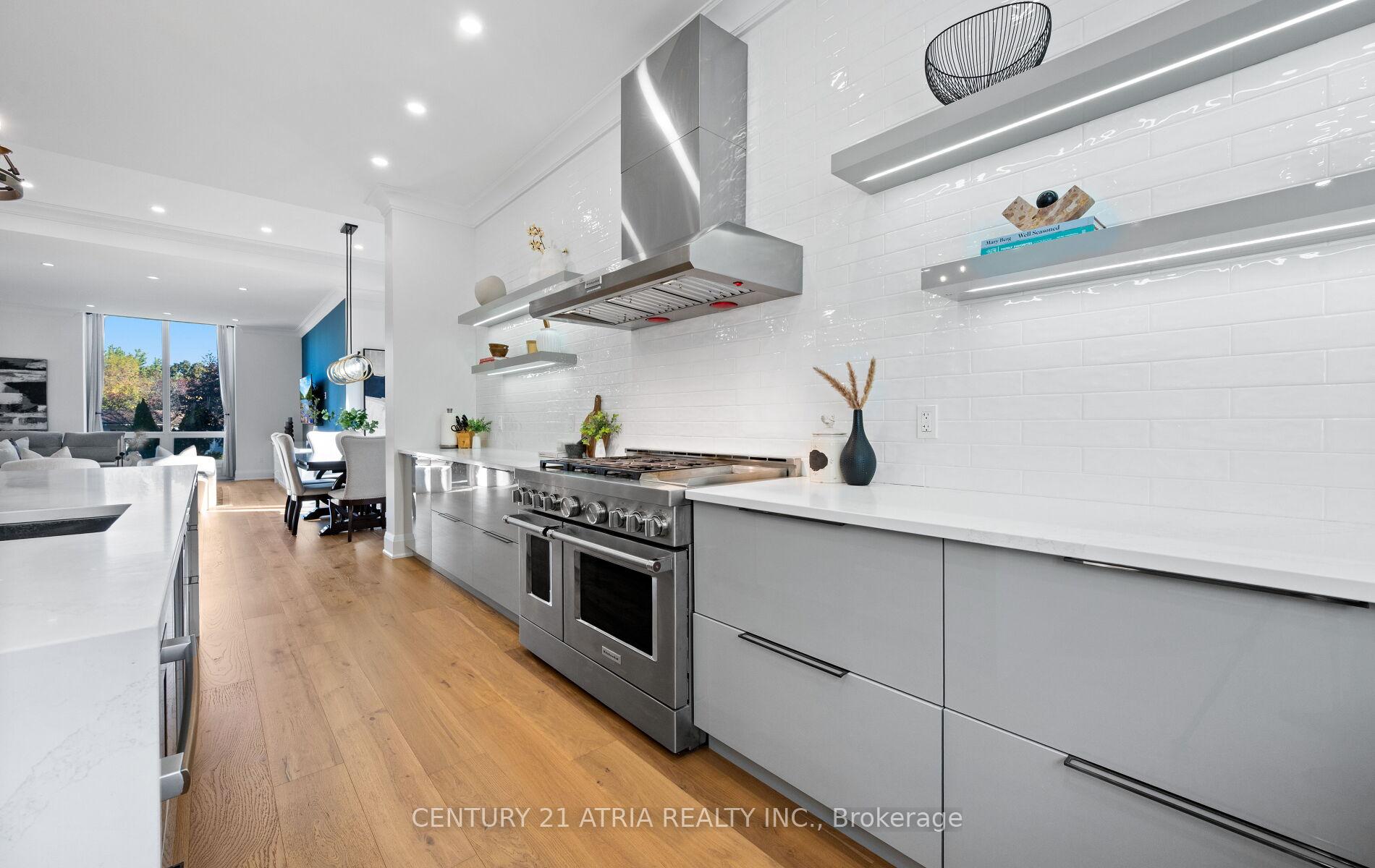 Photo 19 of 41 Sir Bodwin Place, Markham, Markham Village — HOMEH