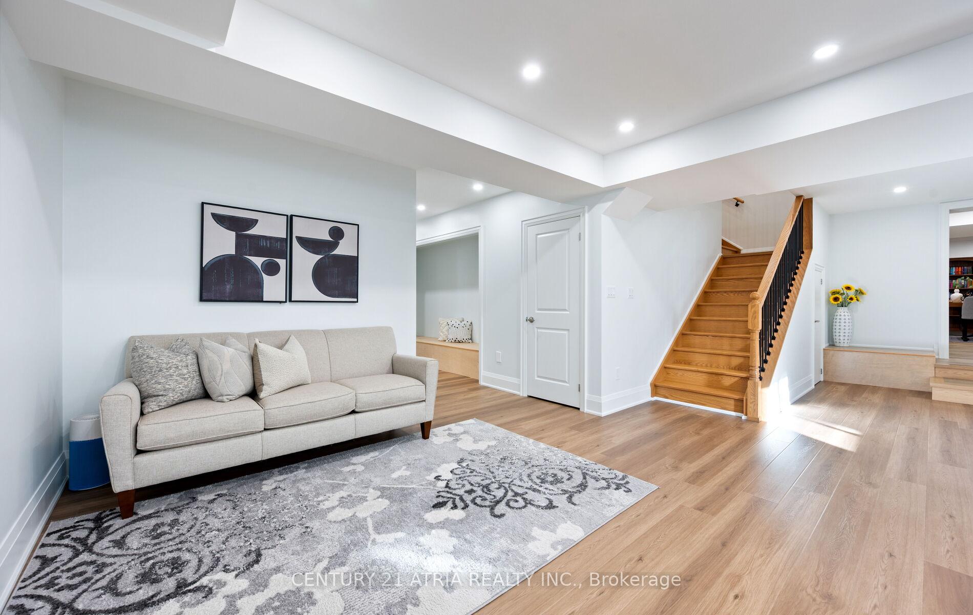 Photo 35 of 41 Sir Bodwin Place, Markham, Markham Village — HOMEH