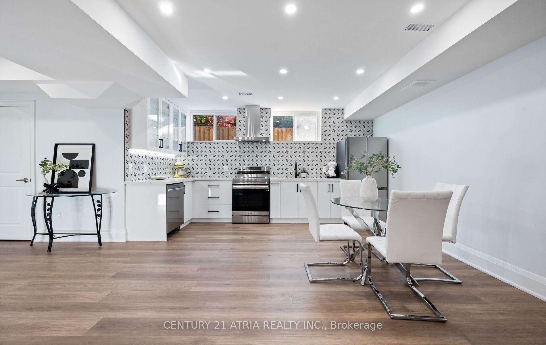 Photo 37 of 41 Sir Bodwin Place, Markham, Markham Village — HOMEH