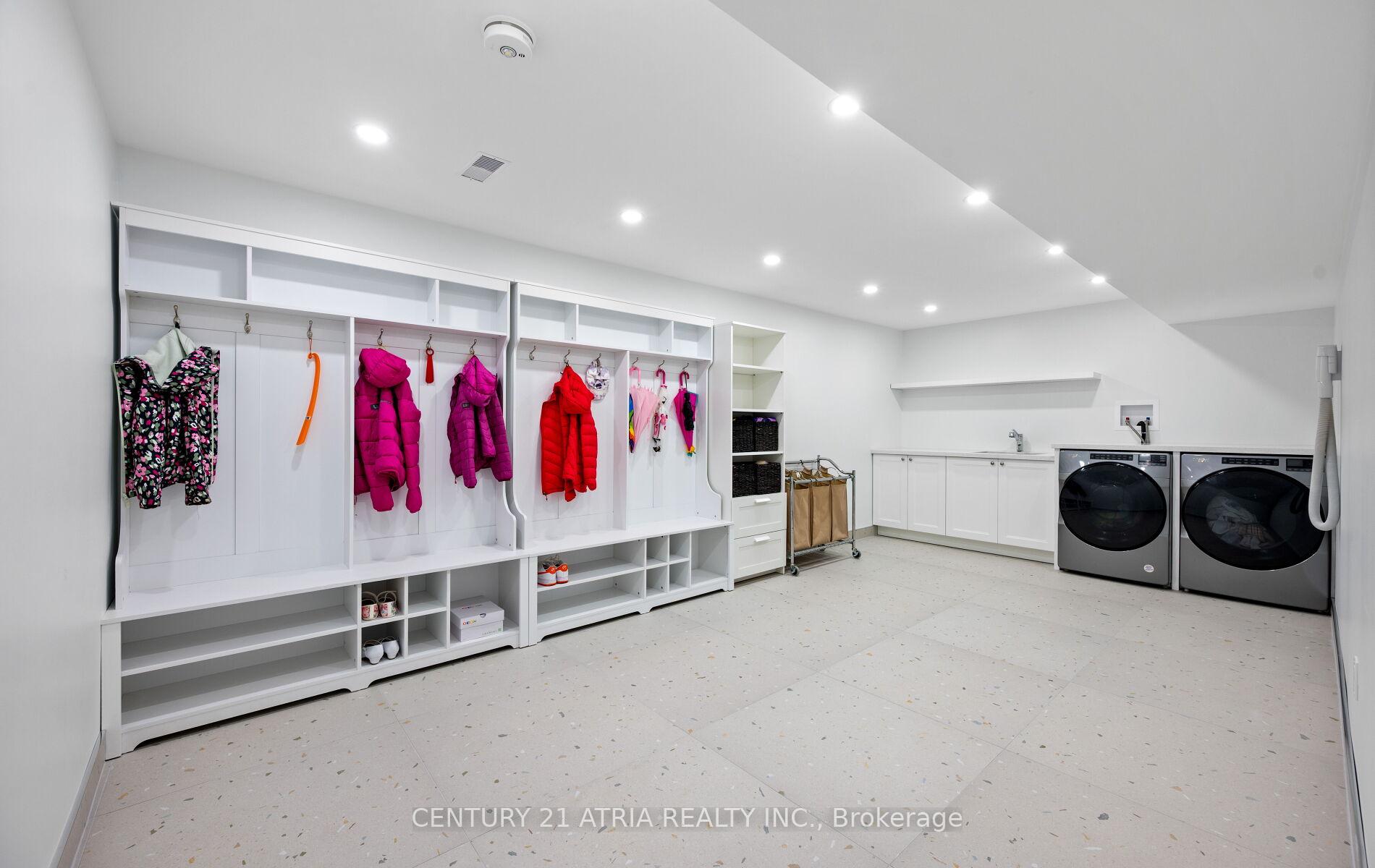 Photo 42 of 41 Sir Bodwin Place, Markham, Markham Village — HOMEH