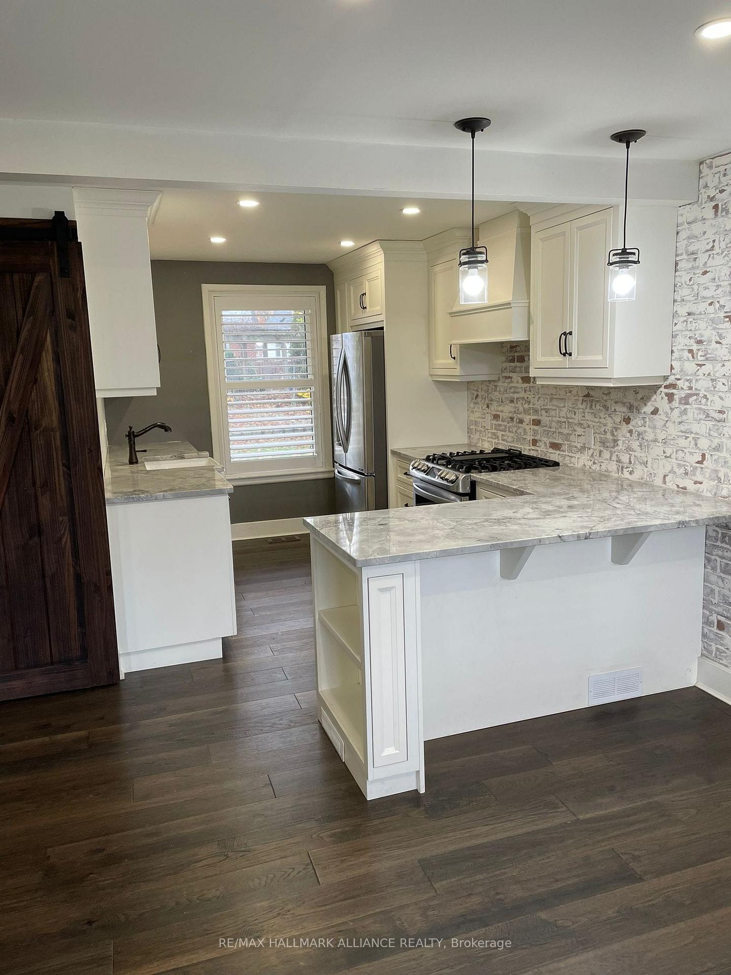 Photo 6 of 22 Bevan Court, Hamilton, Rosedale — HOMEH