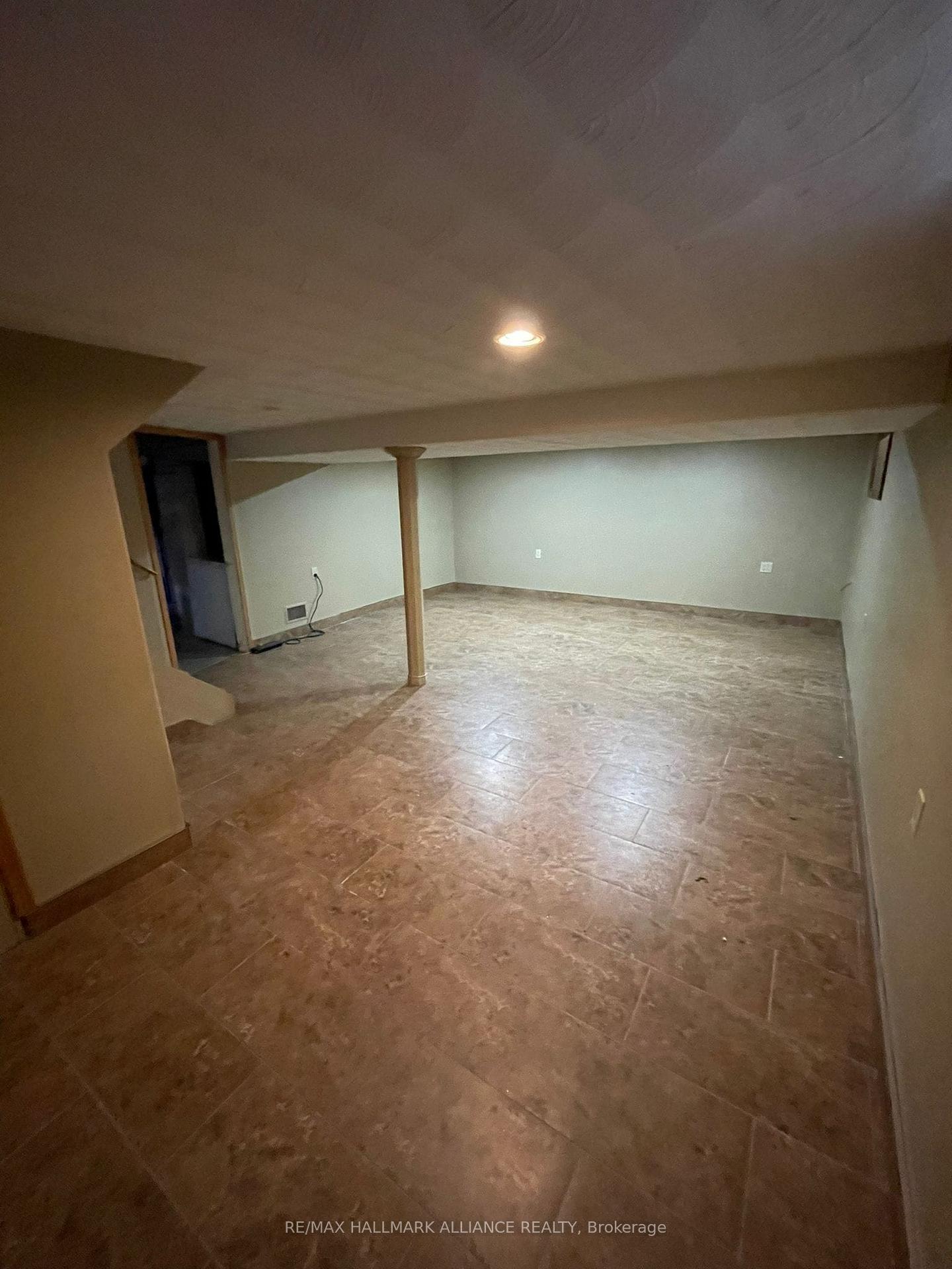Photo 16 of 22 Bevan Court, Hamilton, Rosedale — HOMEH