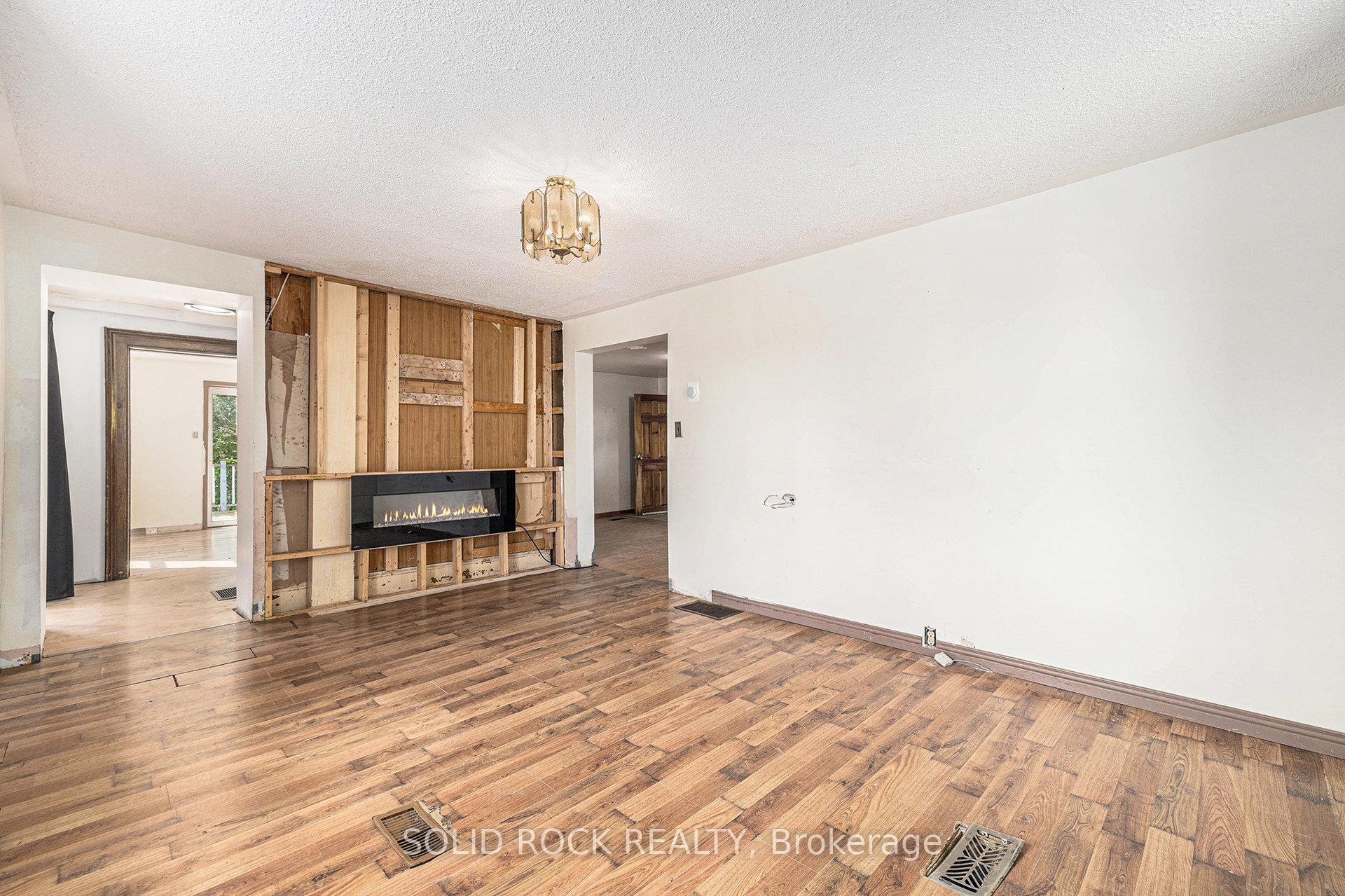 Photo 10 of 106 George Street, Lanark Highlands, Lanark Highlands (Lanark Village) — HOMEH