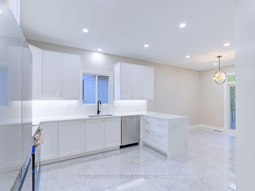 Photo 16 of 52 Sabiston Drive, Markham, Village Green-South Unionville — HOMEH