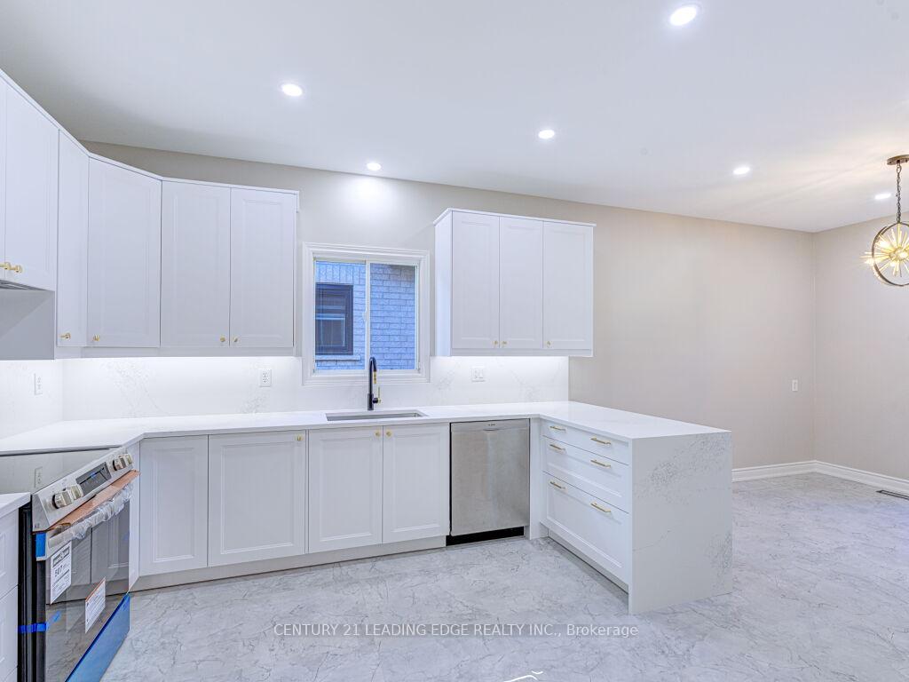 Photo 17 of 52 Sabiston Drive, Markham, Village Green-South Unionville — HOMEH