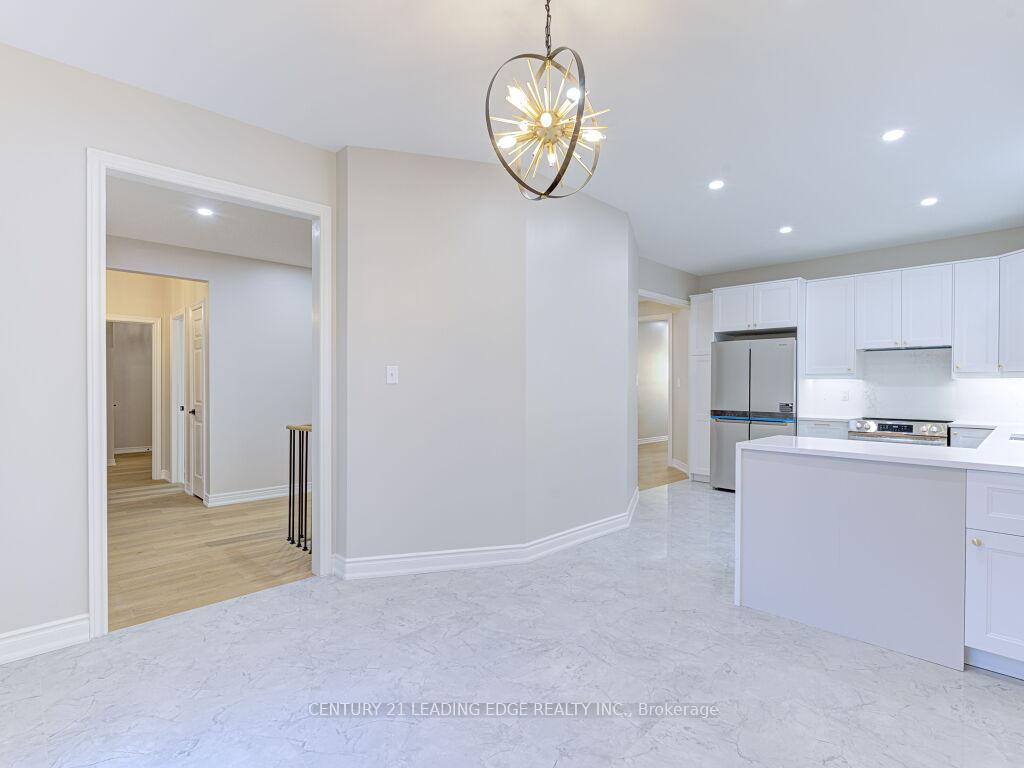 Photo 23 of 52 Sabiston Drive, Markham, Village Green-South Unionville — HOMEH