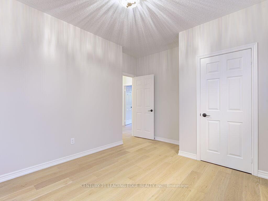 Photo 35 of 52 Sabiston Drive, Markham, Village Green-South Unionville — HOMEH