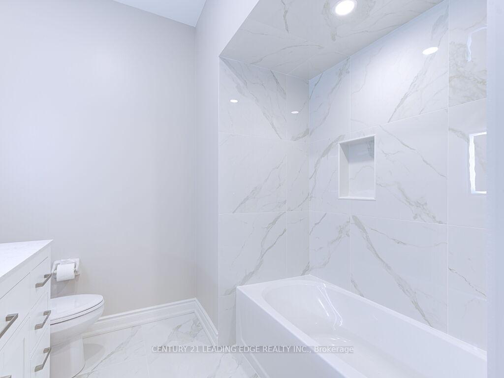 Photo 37 of 52 Sabiston Drive, Markham, Village Green-South Unionville — HOMEH