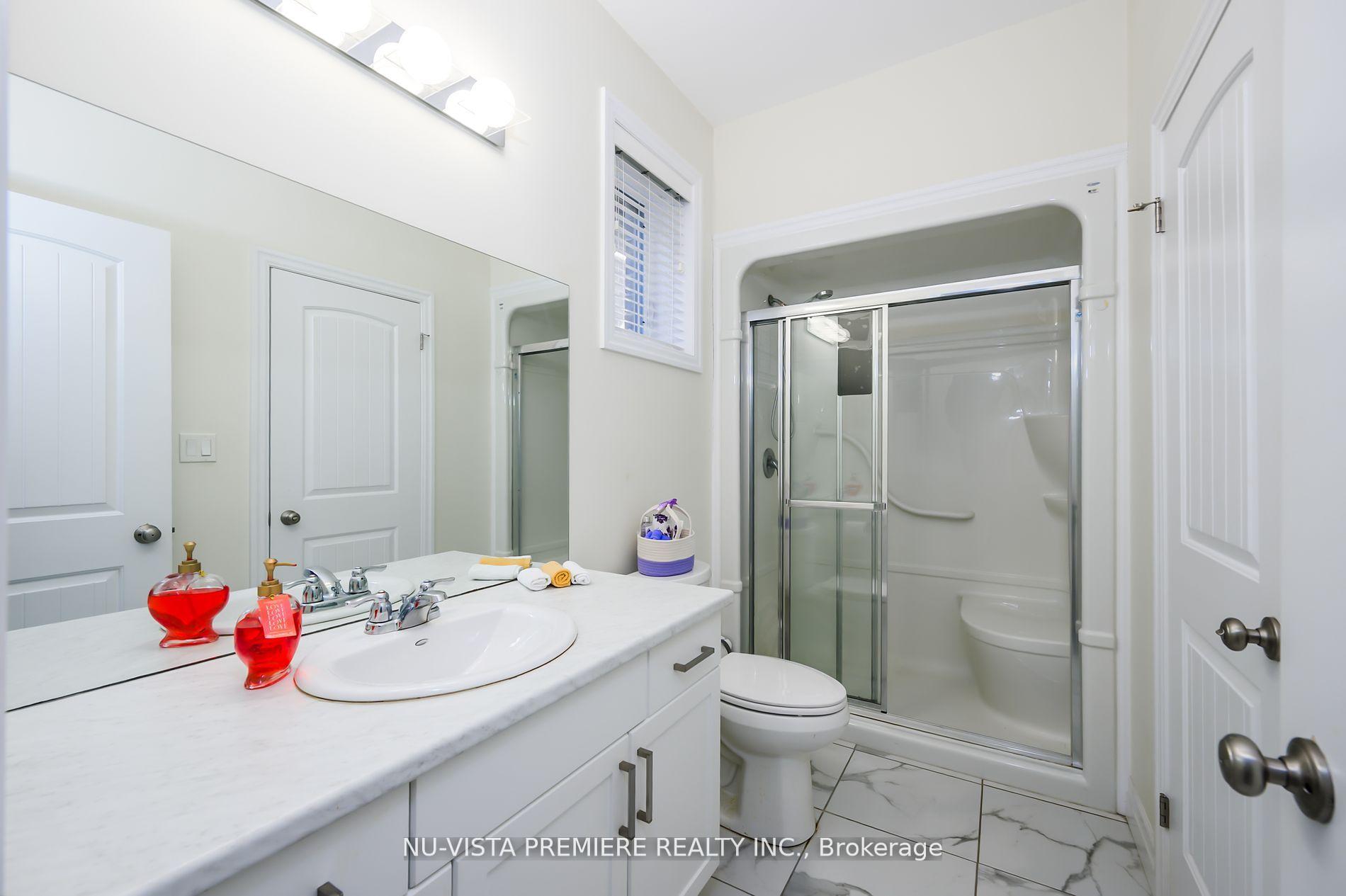 Photo 18 of 105 Gilmour Drive, Lucan Biddulph, Lucan — HOMEH