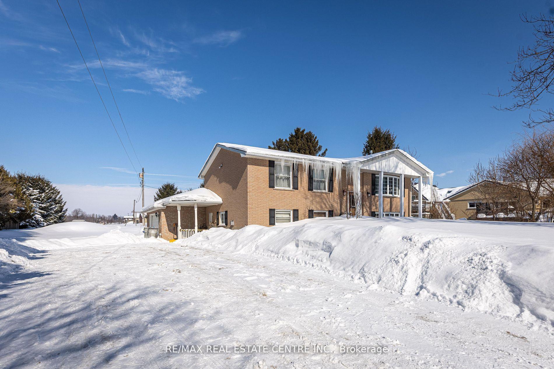 Front of 15552 Elginfield Road