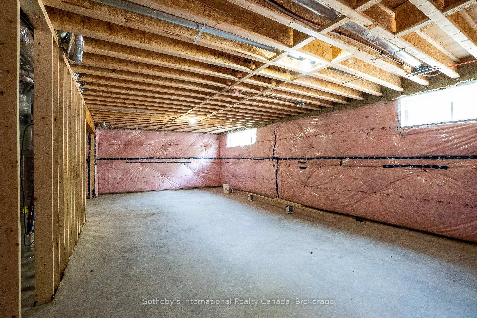 Photo 35 of 124 Equality Drive, Meaford — HOMEH