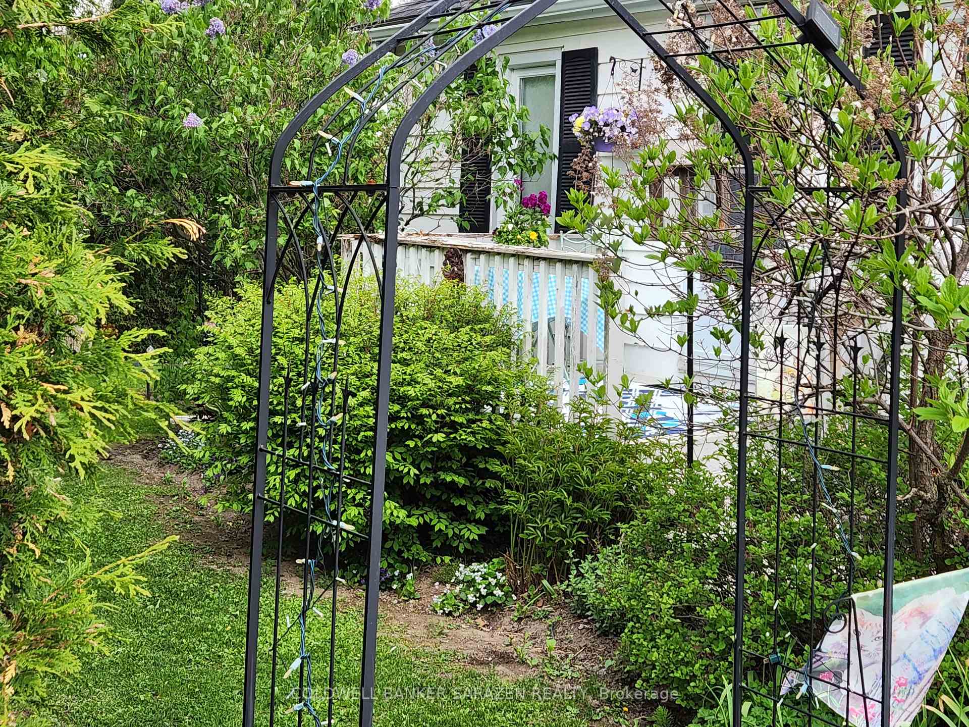 Photo 5 of 836 Munro Drive, McNab/Braeside, Mcnab/Braeside Twps — HOMEH