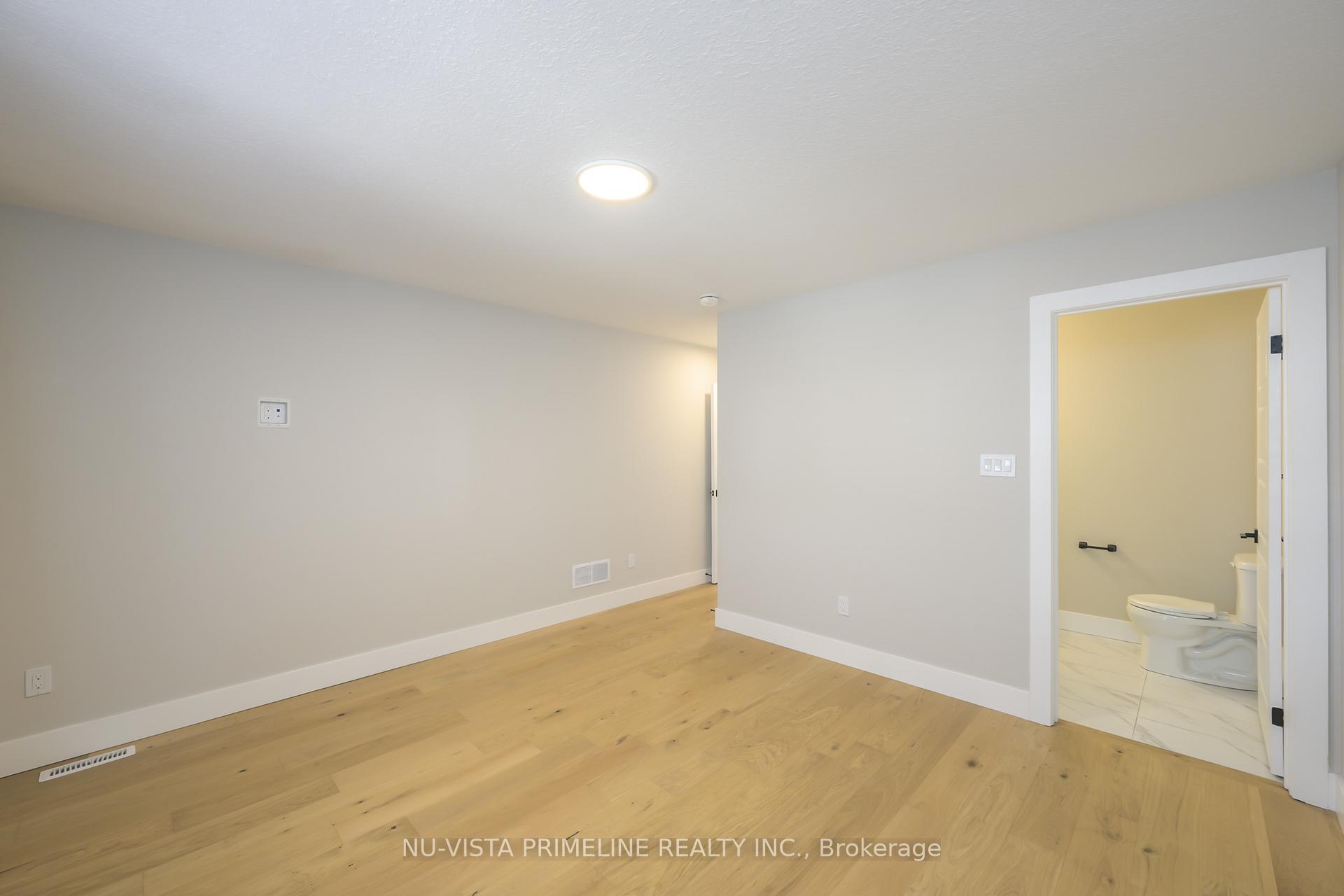 Photo 17 of 27 Olde Clover Drive, Lucan Biddulph, Lucan — HOMEH