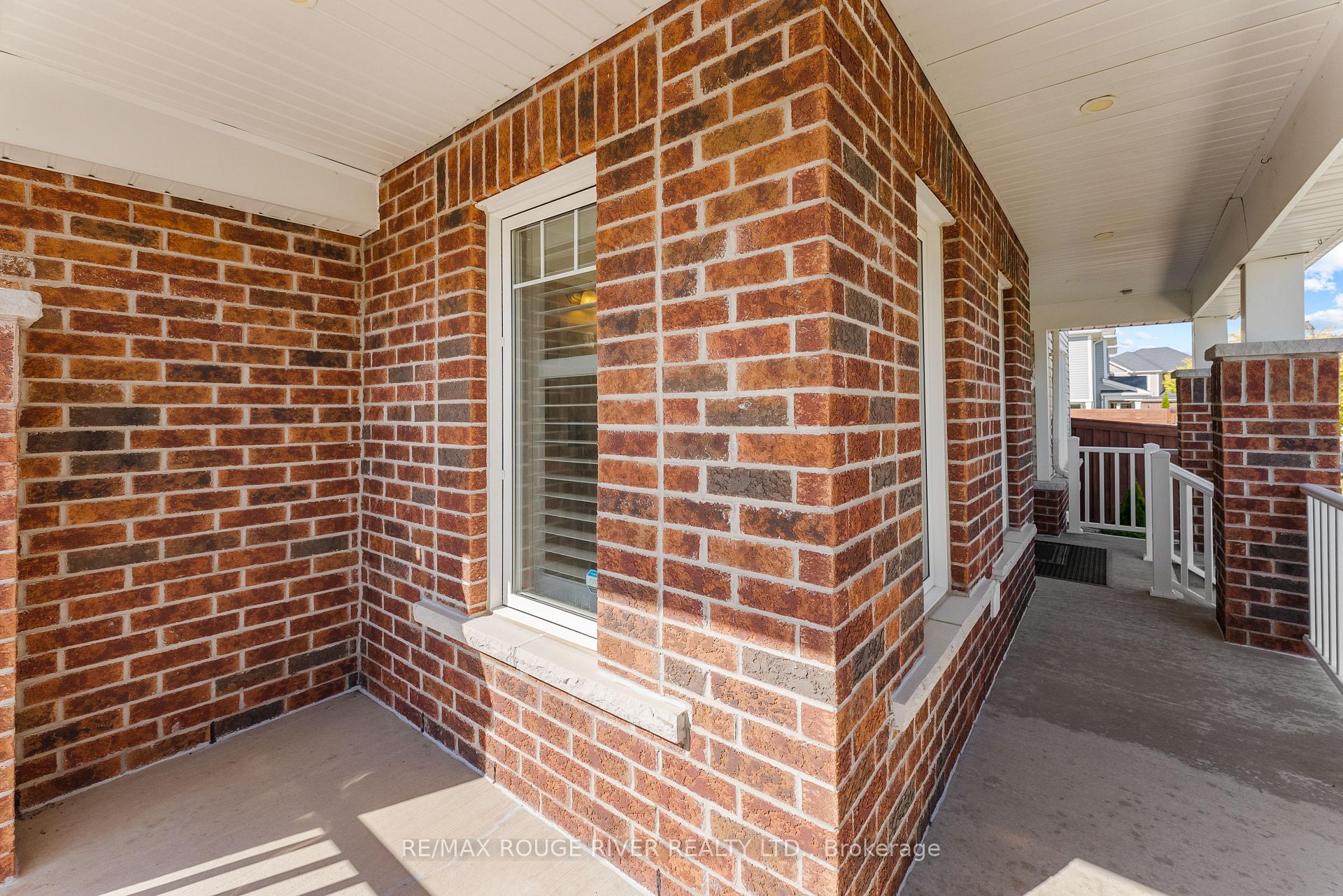 Photo 5 of 326 Seabrook Drive, Kitchener — HOMEH