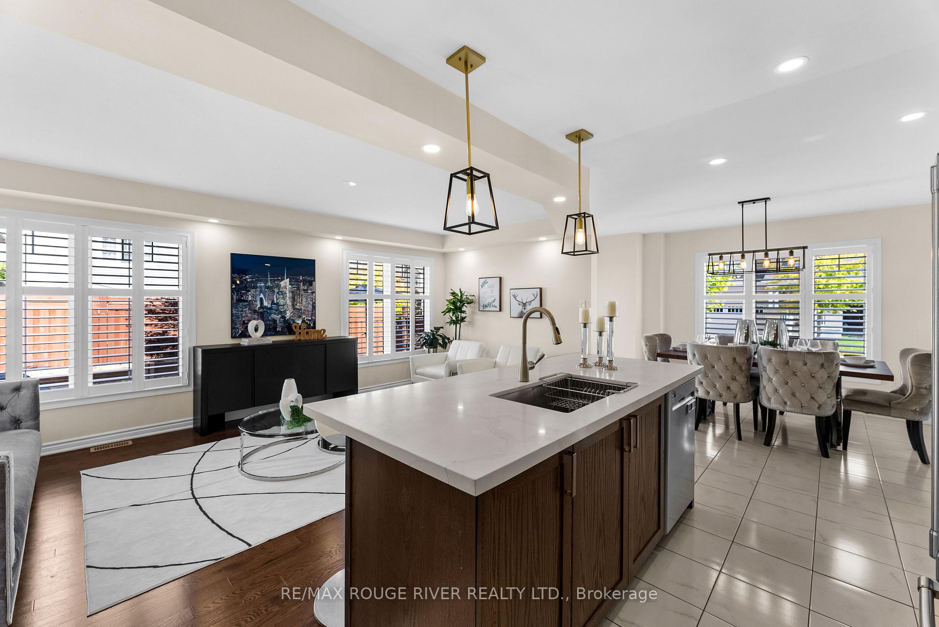 Photo 12 of 326 Seabrook Drive, Kitchener — HOMEH