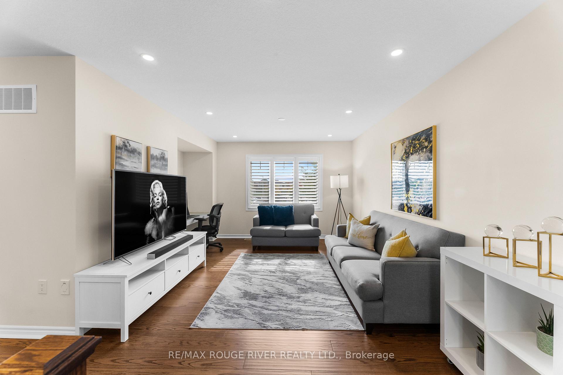 Photo 19 of 326 Seabrook Drive, Kitchener — HOMEH