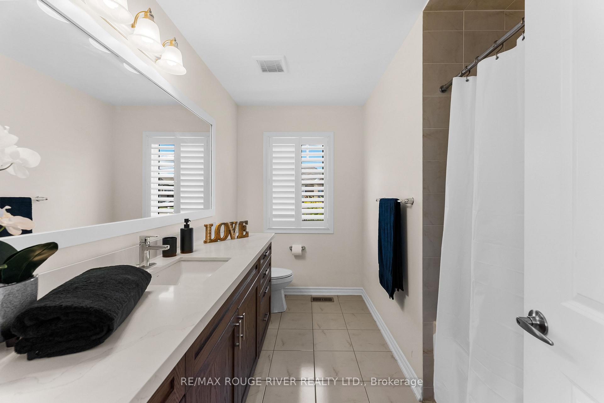 Photo 24 of 326 Seabrook Drive, Kitchener — HOMEH