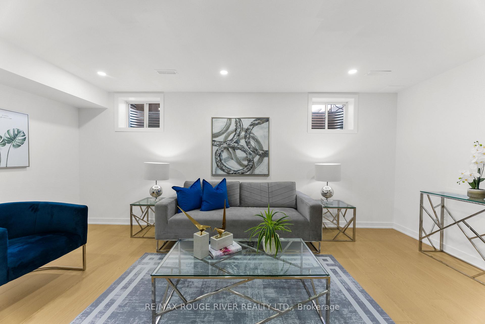 Photo 30 of 326 Seabrook Drive, Kitchener — HOMEH