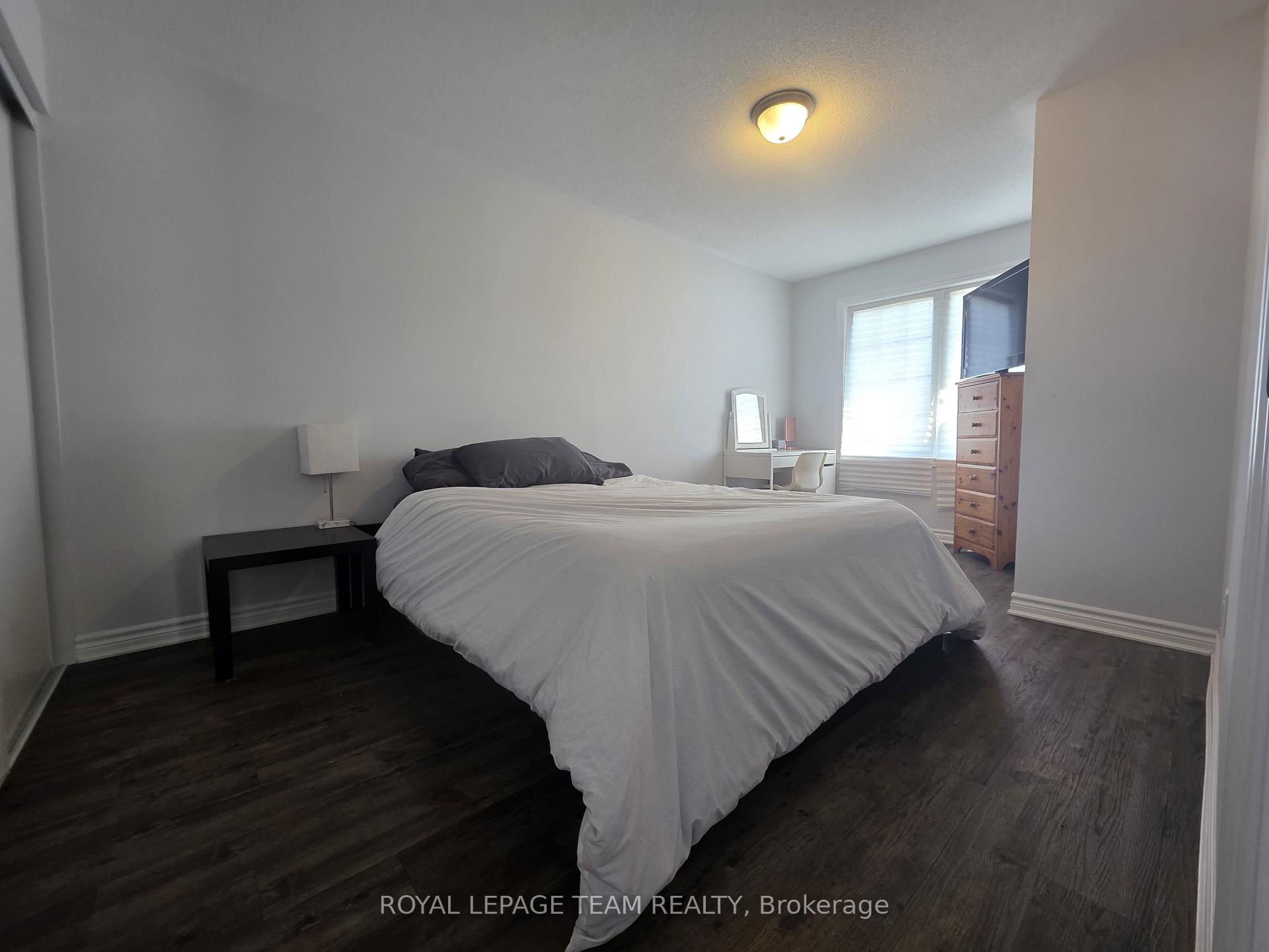 Photo 12 of 130 Lanceleaf Way, Ottawa, Kanata - Emerald Meadows/Trailwest — HOMEH