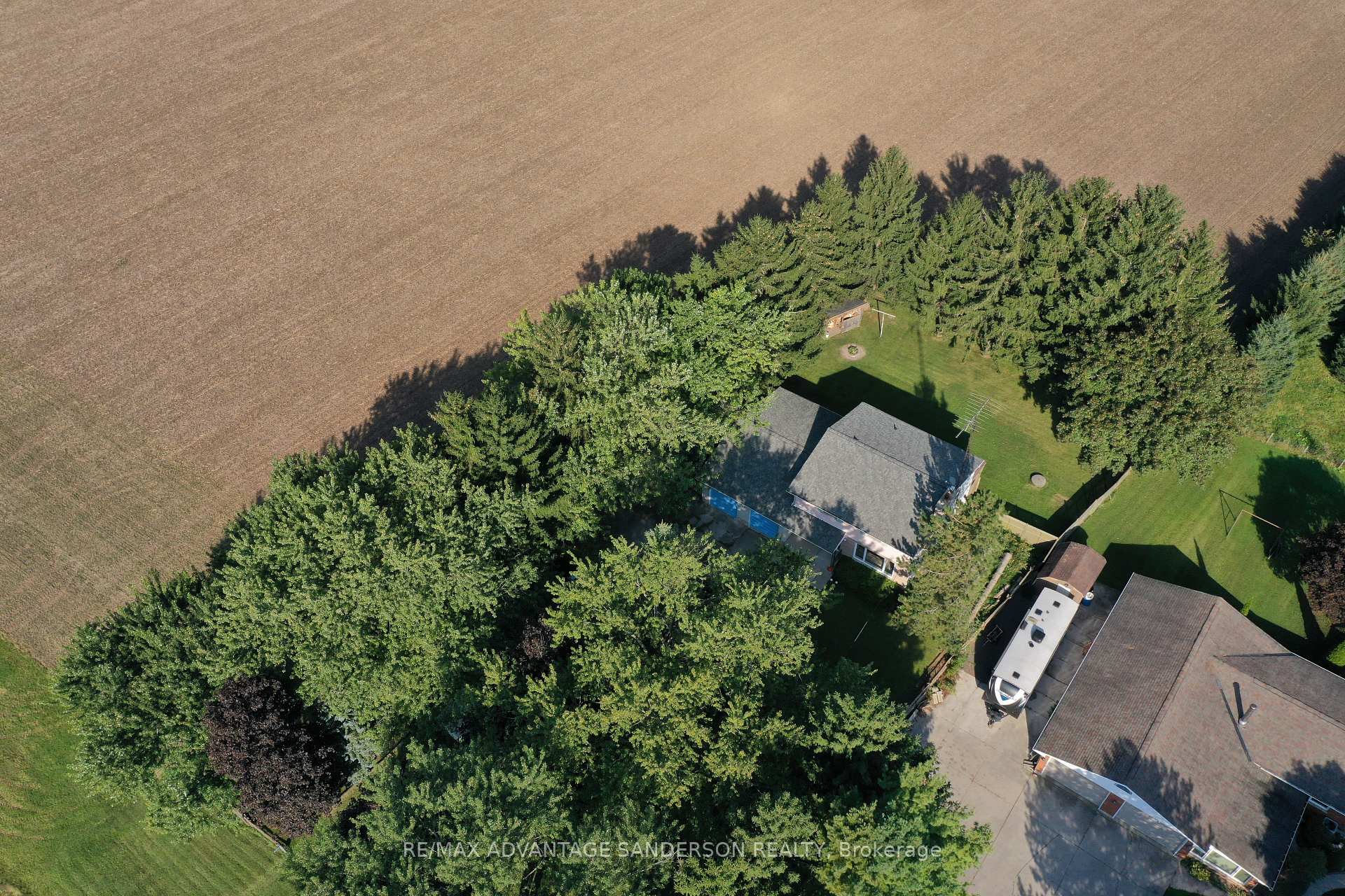 Photo 8 of 15524 Elginfield Road, Lucan Biddulph, Rural Lucan Biddulph — HOMEH