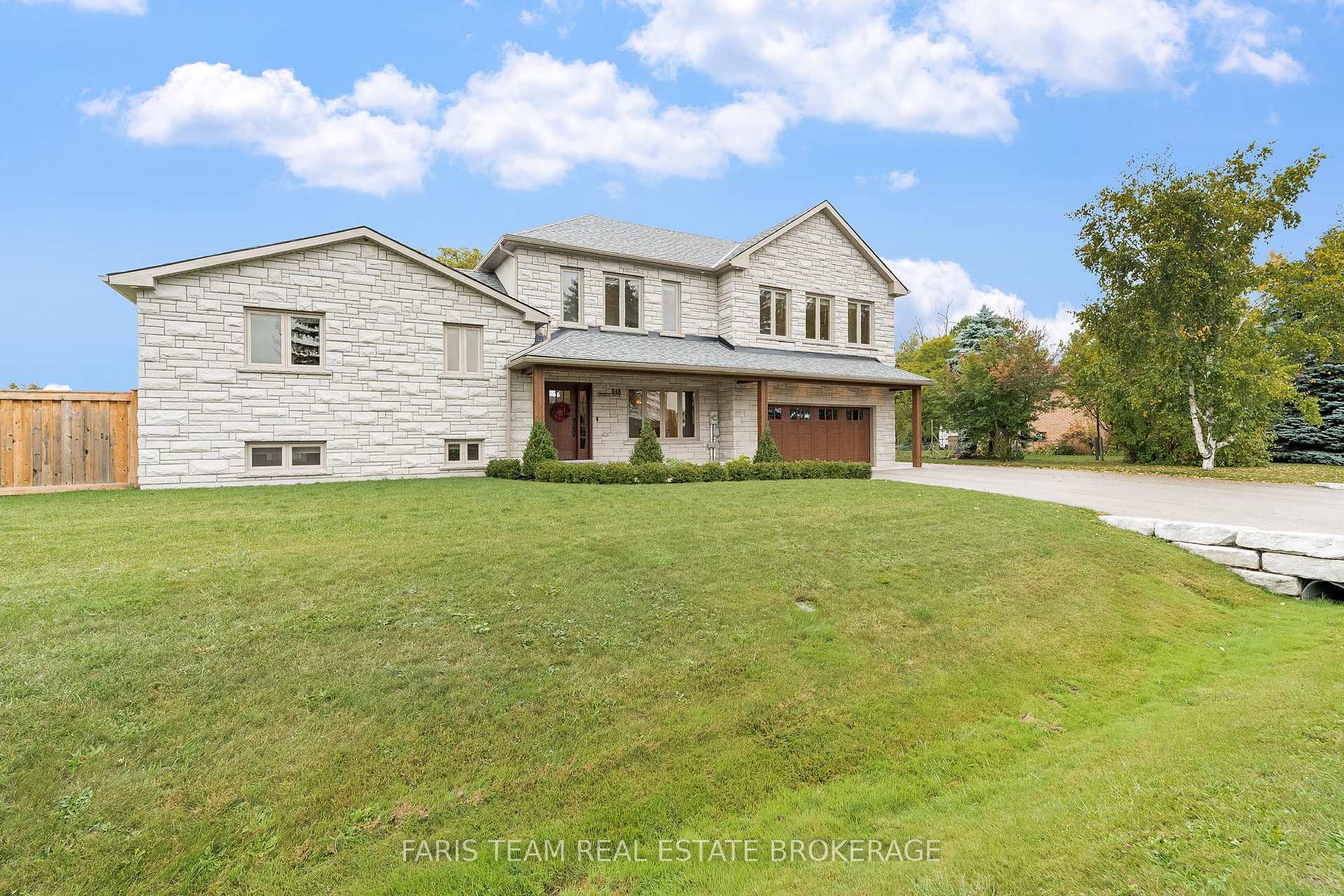 Photo 1 of 848 Church Drive, Innisfil, Lefroy — HOMEH