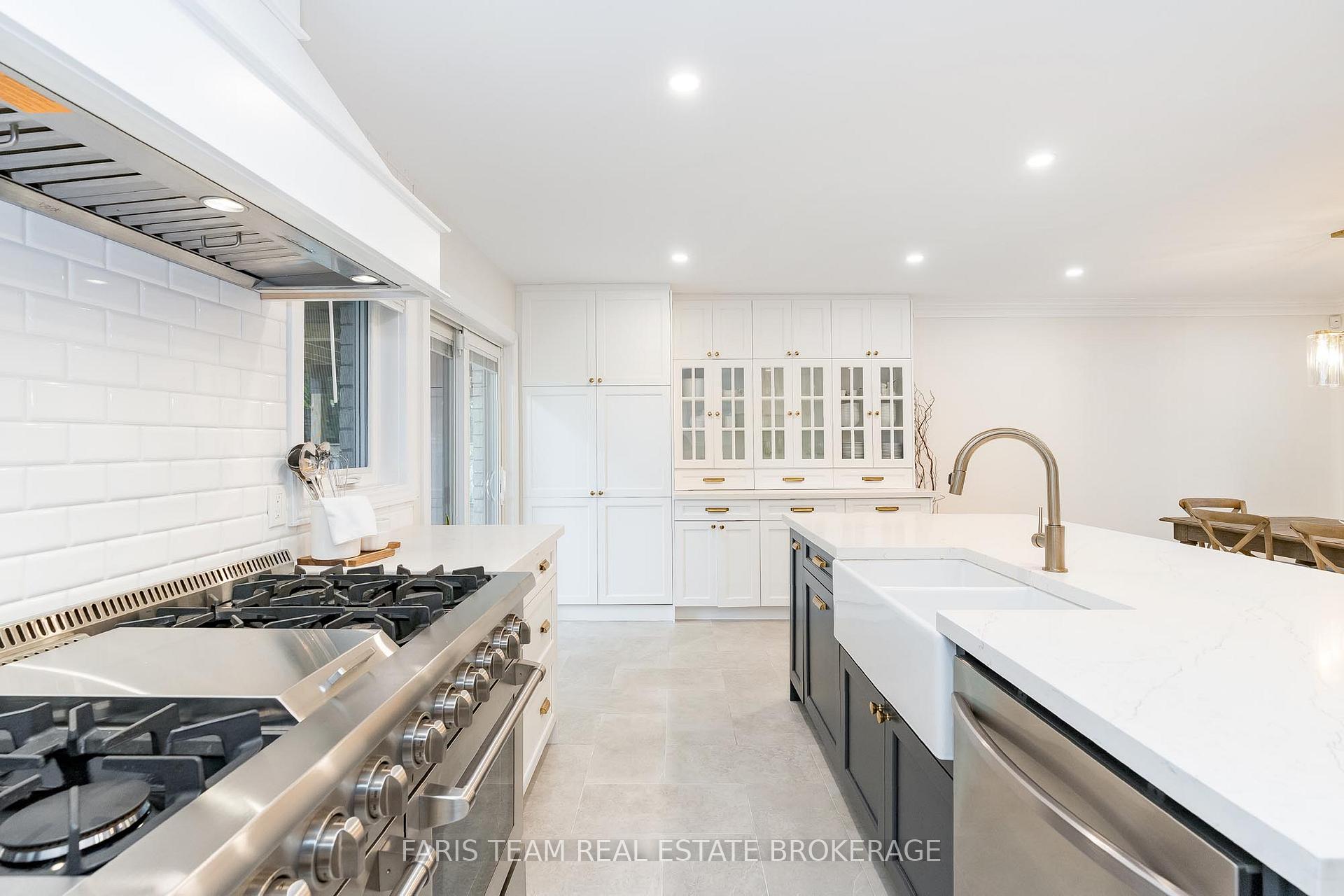 Photo 7 of 848 Church Drive, Innisfil, Lefroy — HOMEH