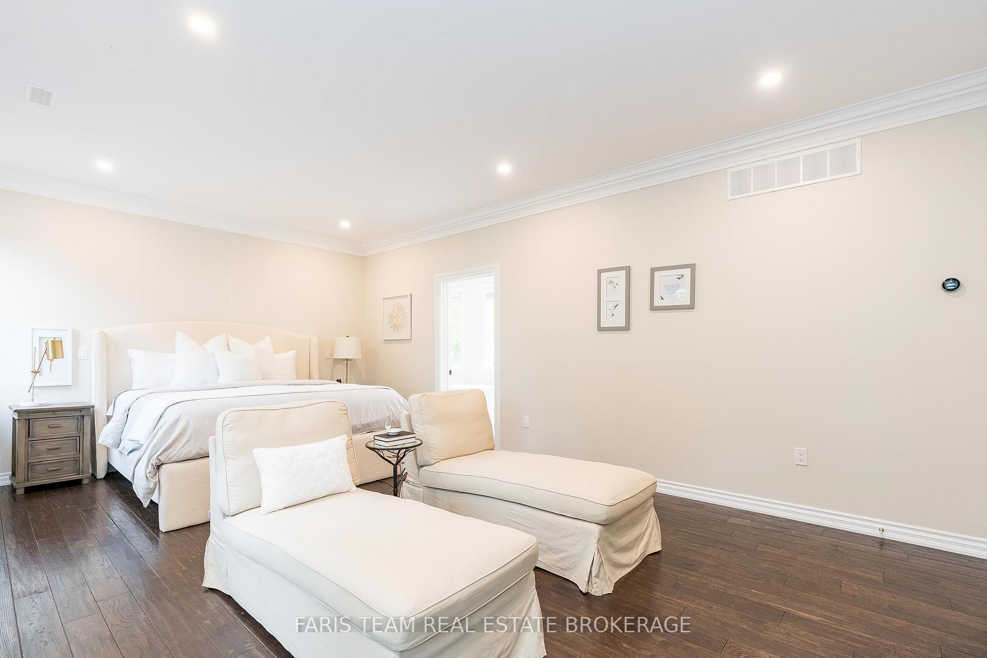 Photo 15 of 848 Church Drive, Innisfil, Lefroy — HOMEH
