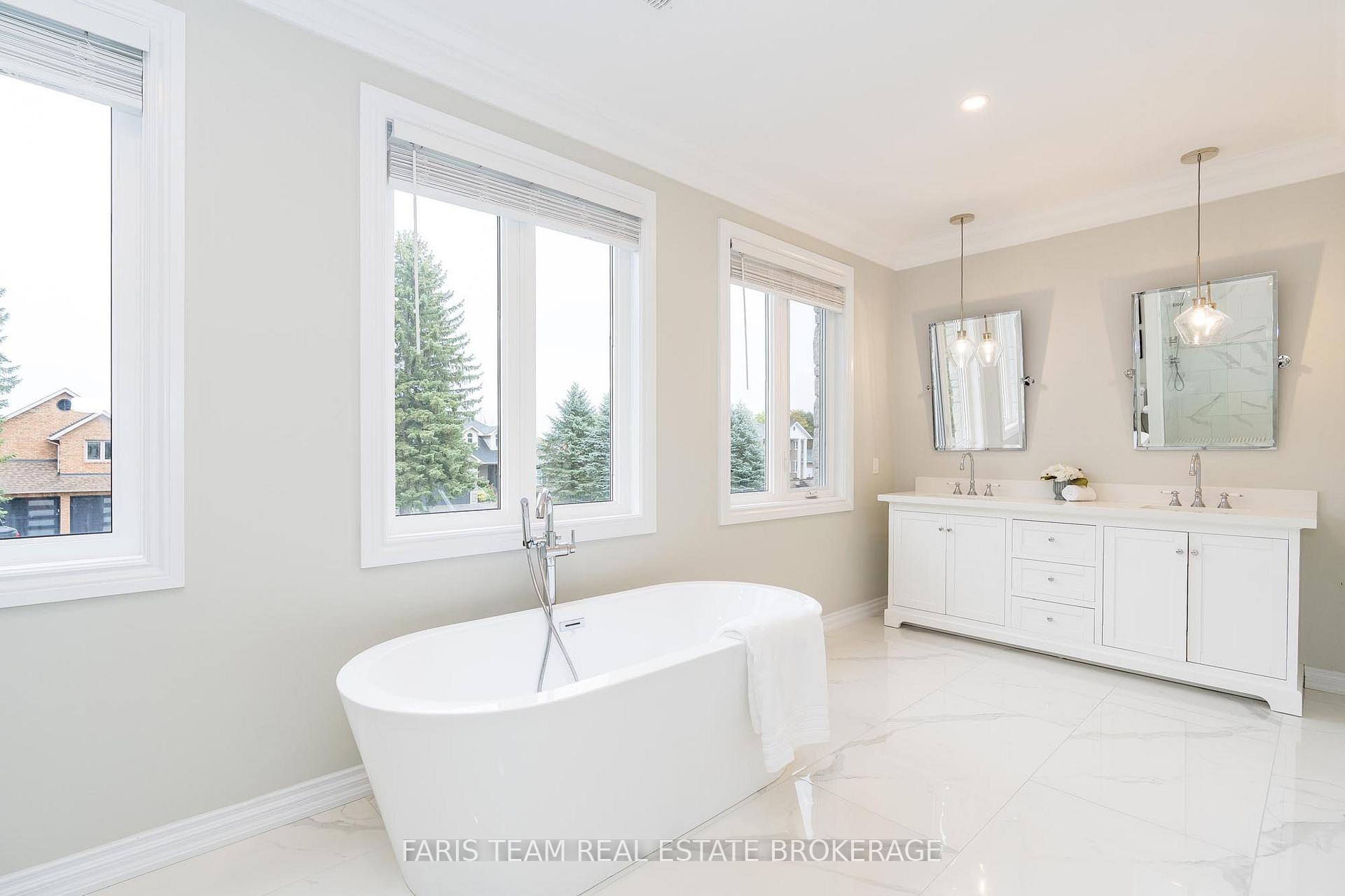 Photo 22 of 848 Church Drive, Innisfil, Lefroy — HOMEH