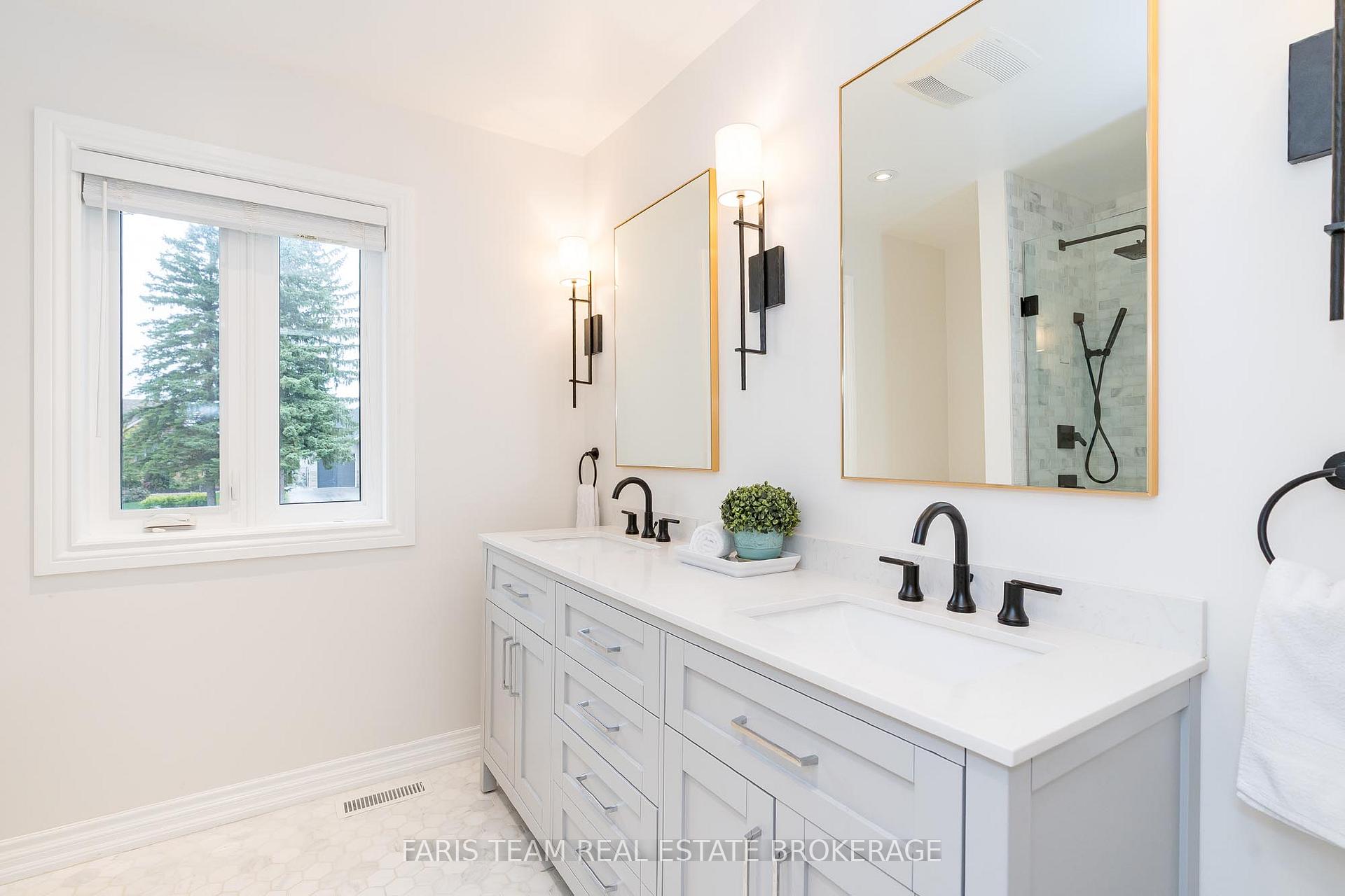 Photo 31 of 848 Church Drive, Innisfil, Lefroy — HOMEH