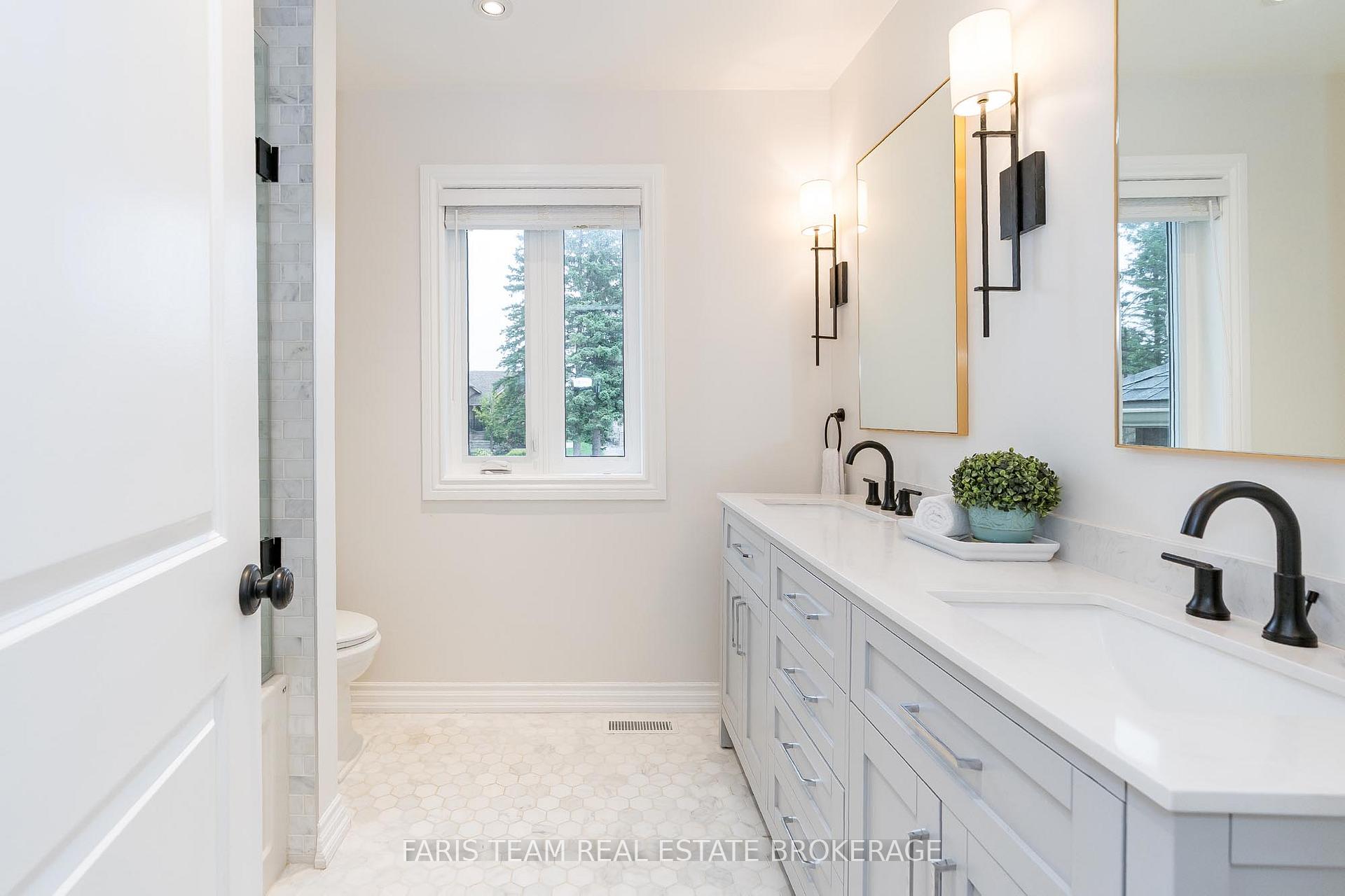 Photo 32 of 848 Church Drive, Innisfil, Lefroy — HOMEH