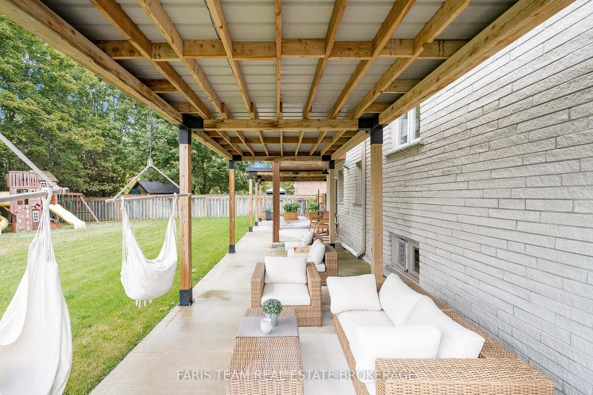 Photo 42 of 848 Church Drive, Innisfil, Lefroy — HOMEH