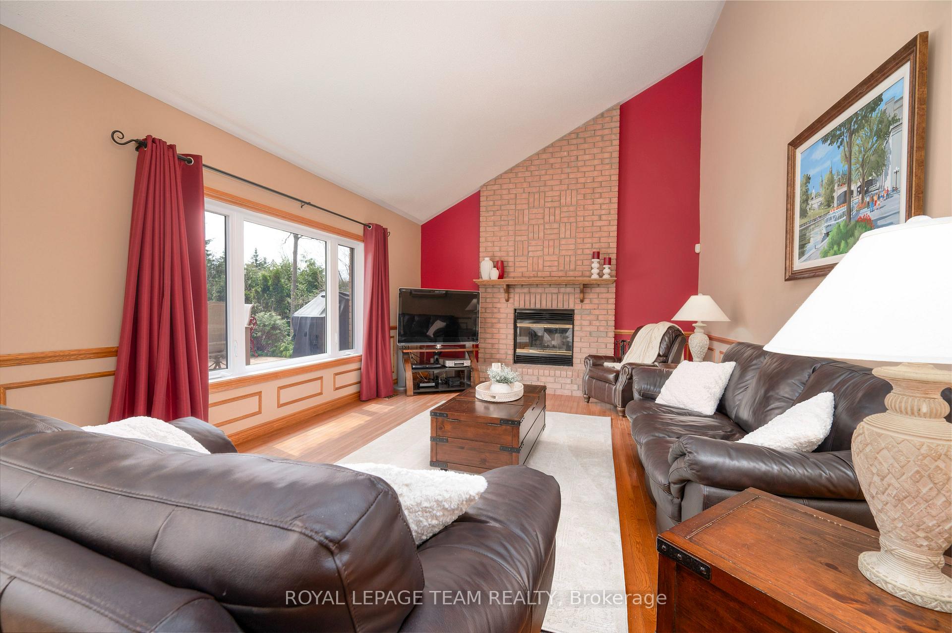 Photo 18 of 5530 Pettapiece Crescent, Ottawa, Manotick Village & Manotick Estates — HOMEH