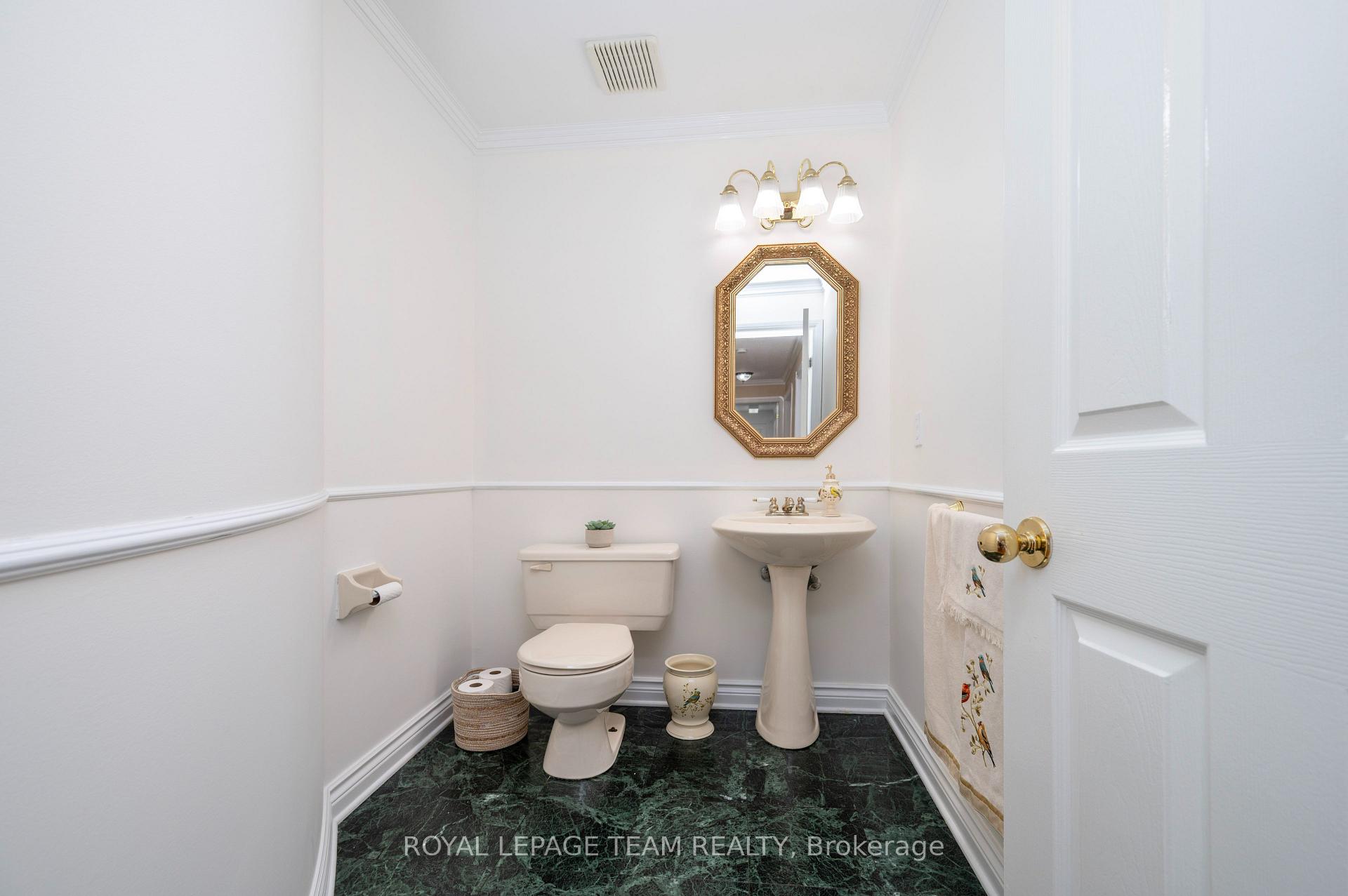 Photo 22 of 5530 Pettapiece Crescent, Ottawa, Manotick Village & Manotick Estates — HOMEH